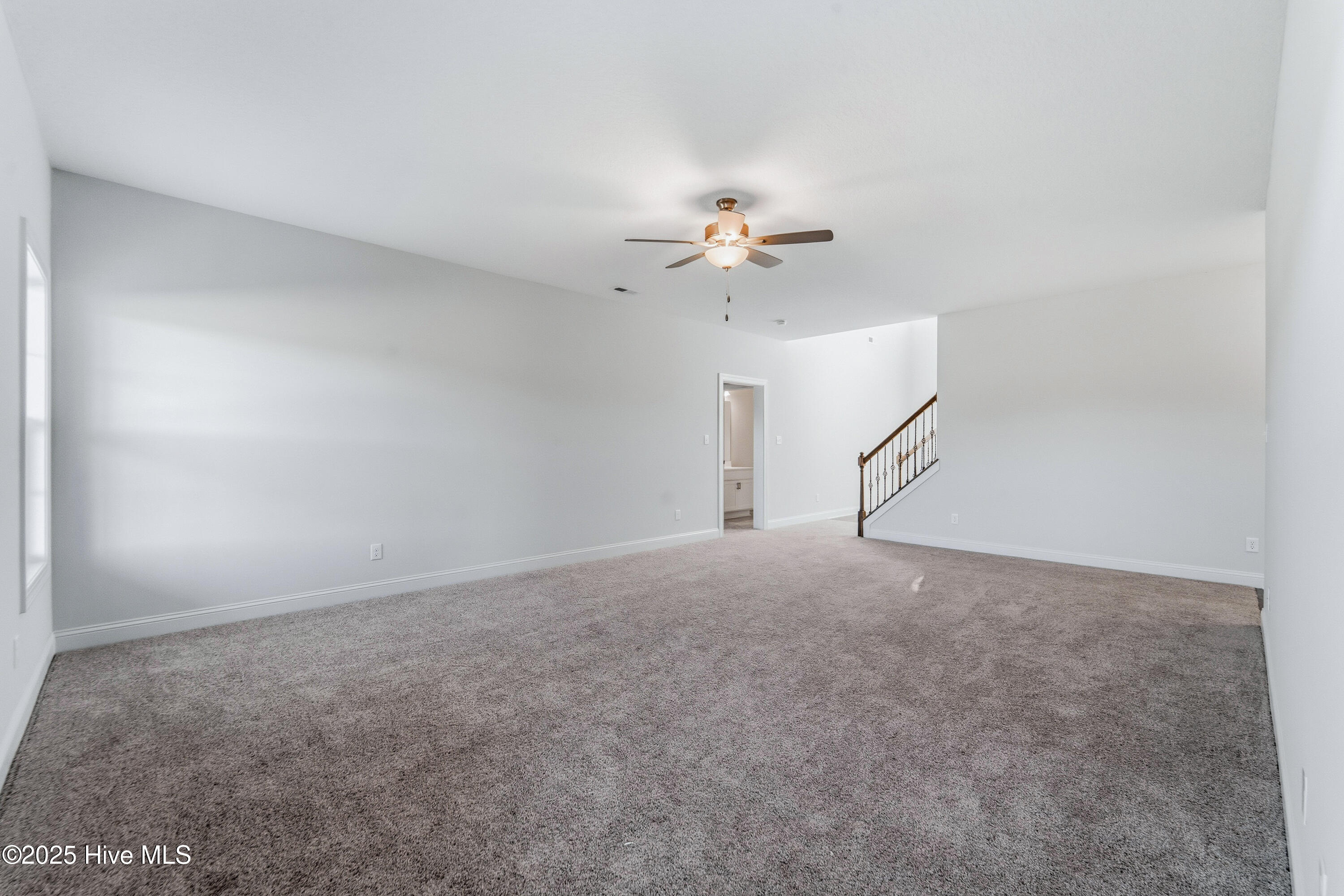 100507168 | Photo 19