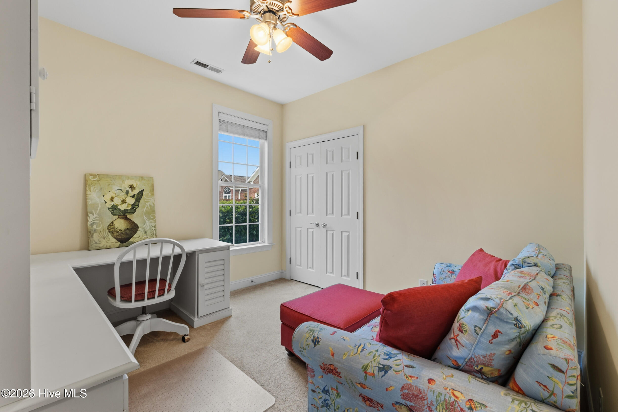 100557149 | Photo 33