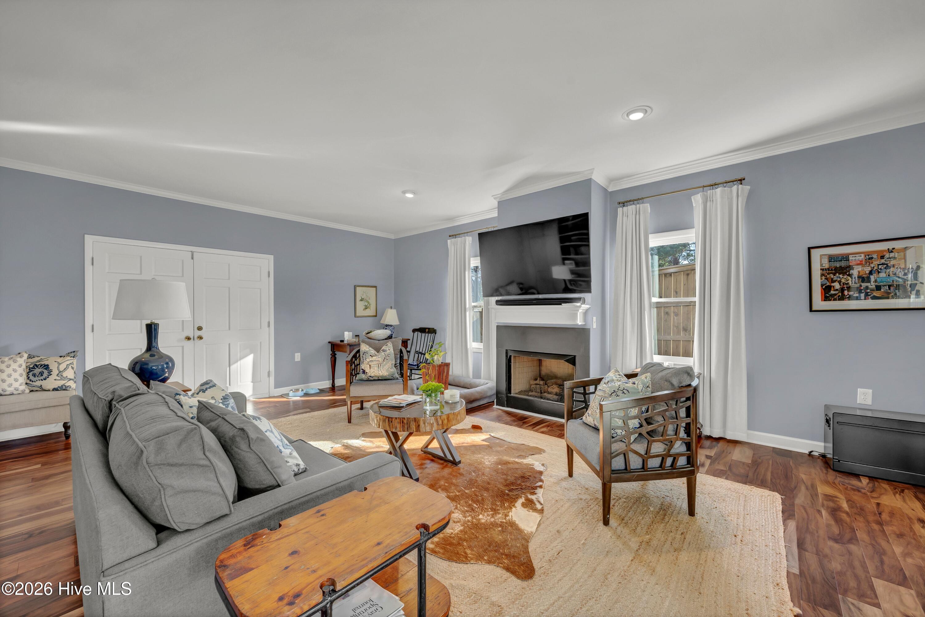 100547947 | Photo 11