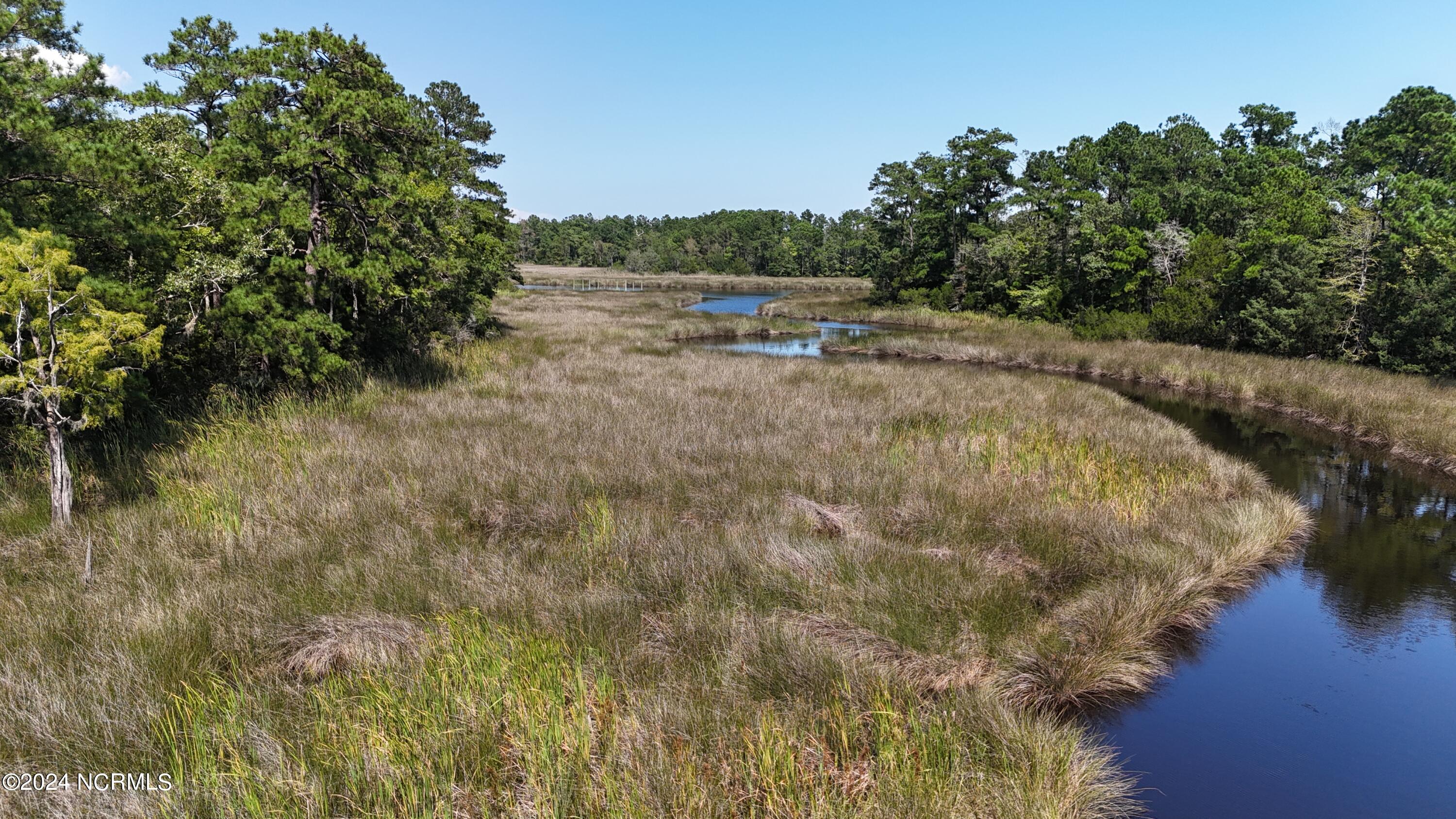 330, 211 Garbacon Drive, Beaufort, NC, 28516