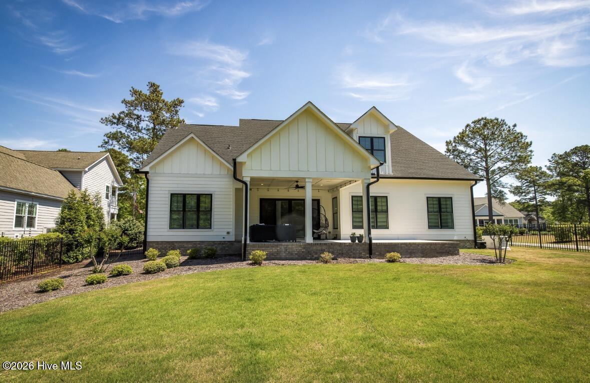 100567663 | Photo 30