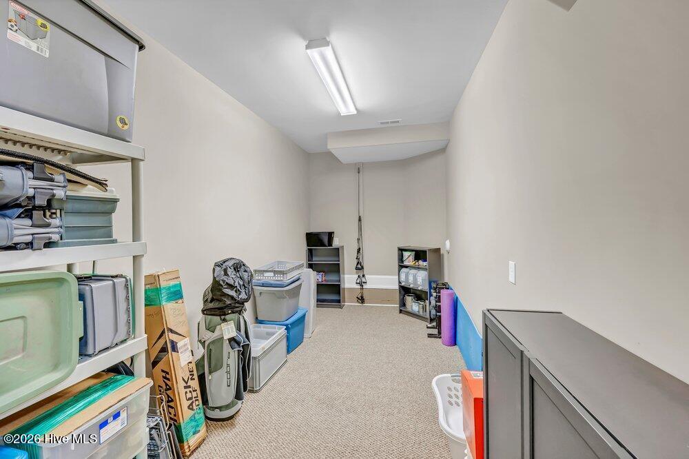 100553268 | Photo 26