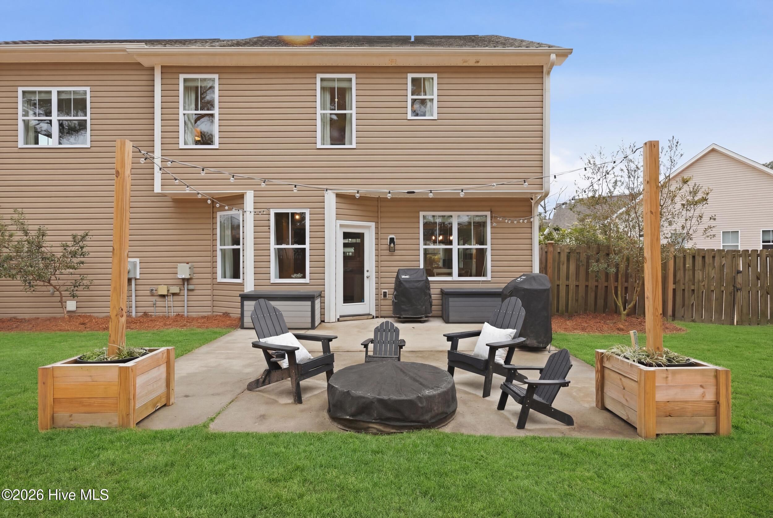 38 Pin Oak Court, Hampstead, NC, 28443