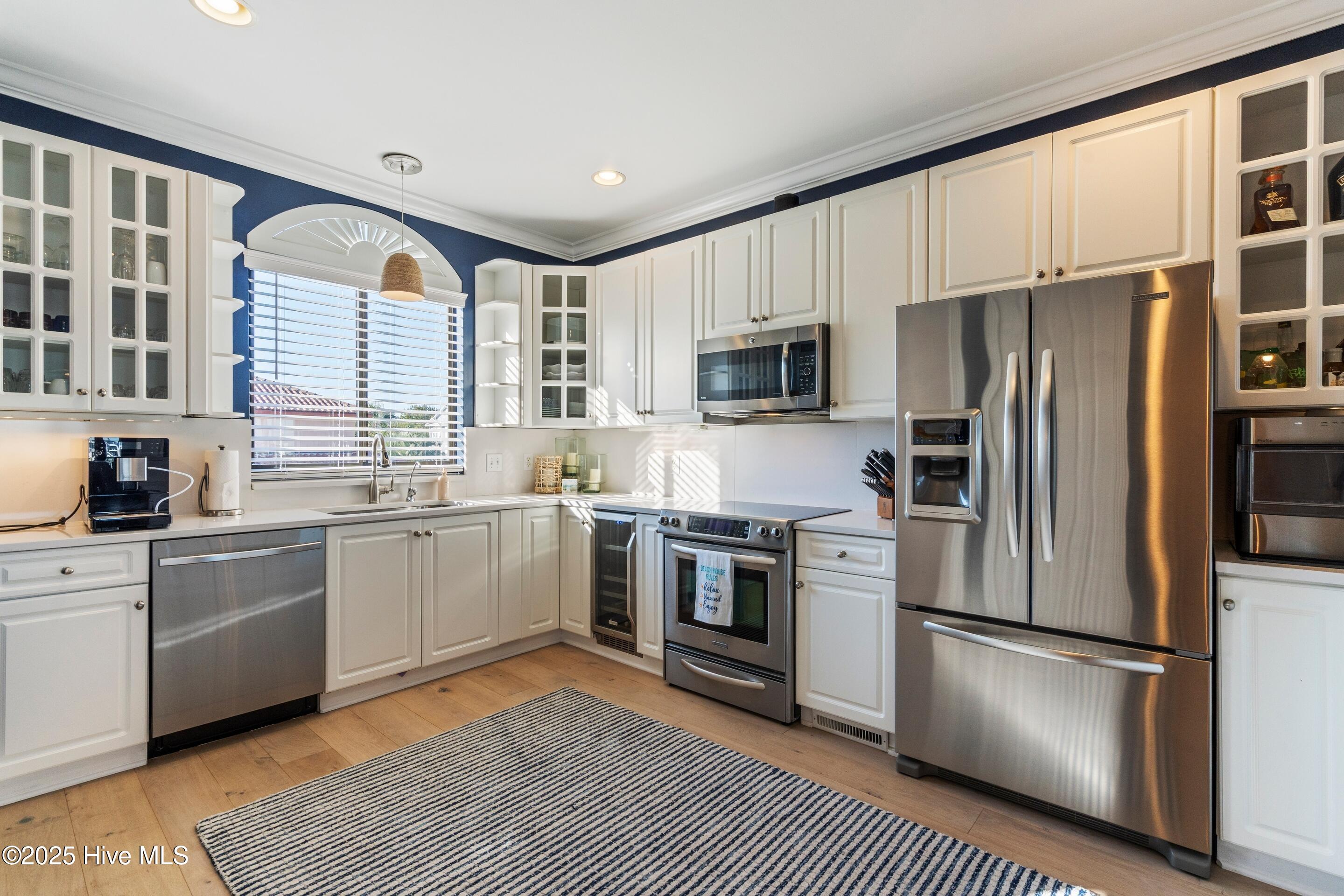 100545192 | Photo 11