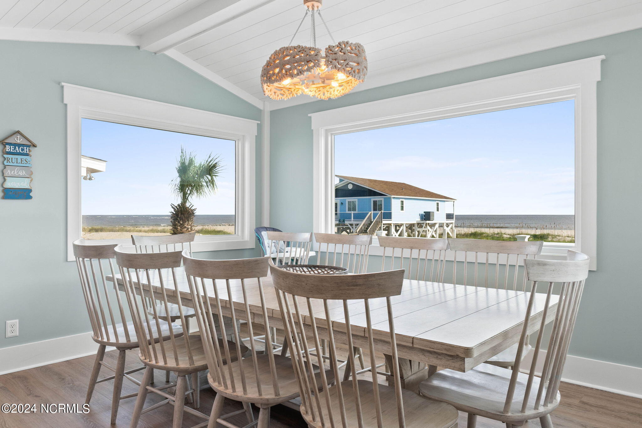 100464984 | Photo 29