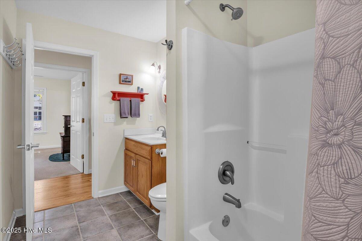 100536639 | Photo 32