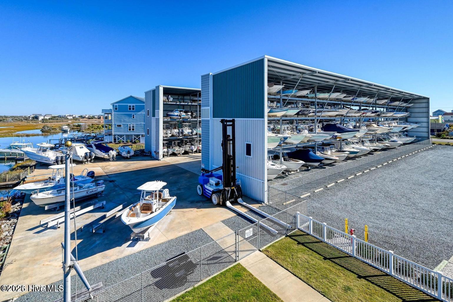 100559517 | Photo 31