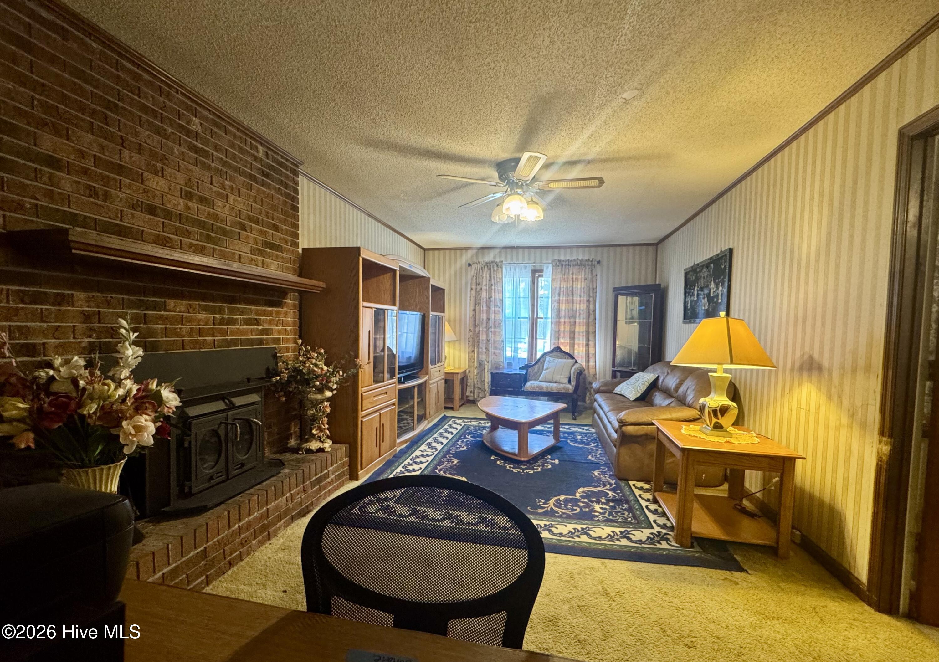 100561896 | Photo 18