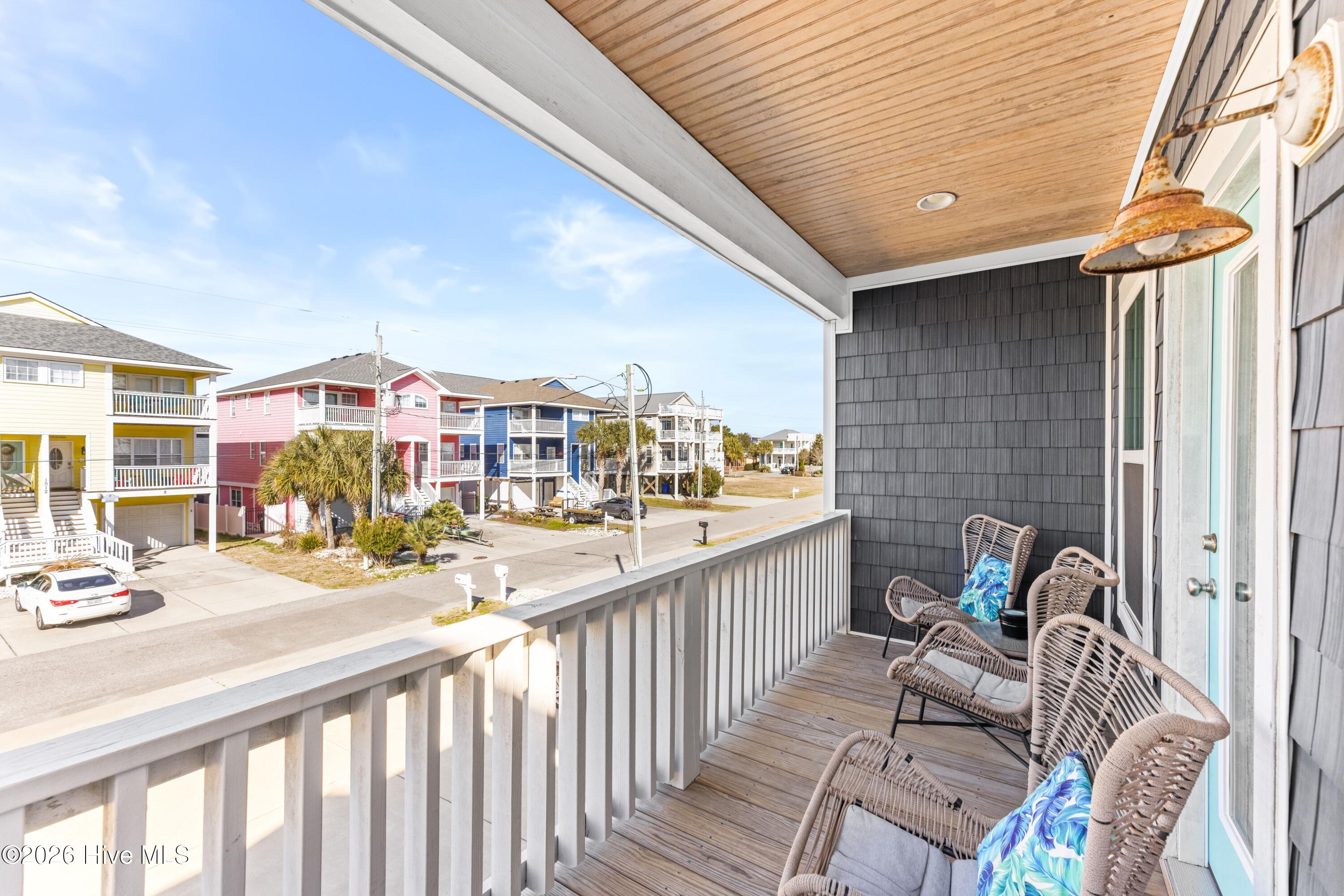 100551321 | Photo 14