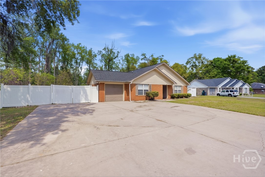 Homes for sale in Allenhurst, GA | 197 Waters Ave, Allenhurst, GA 31301 | MLS# SA352698