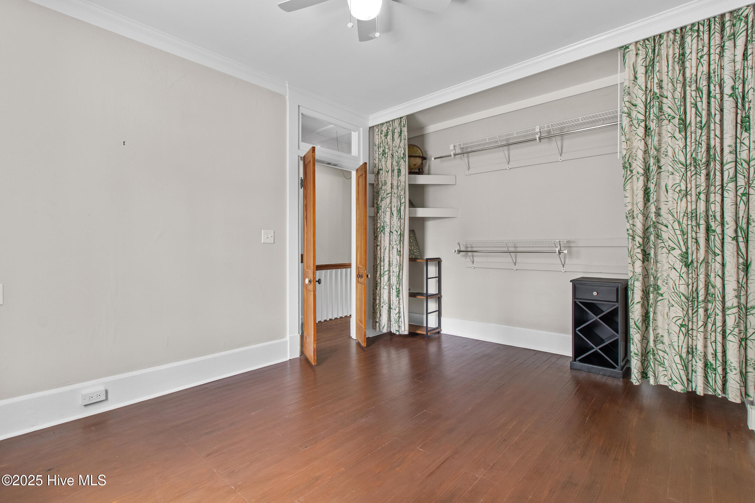 100514973 | Photo 26