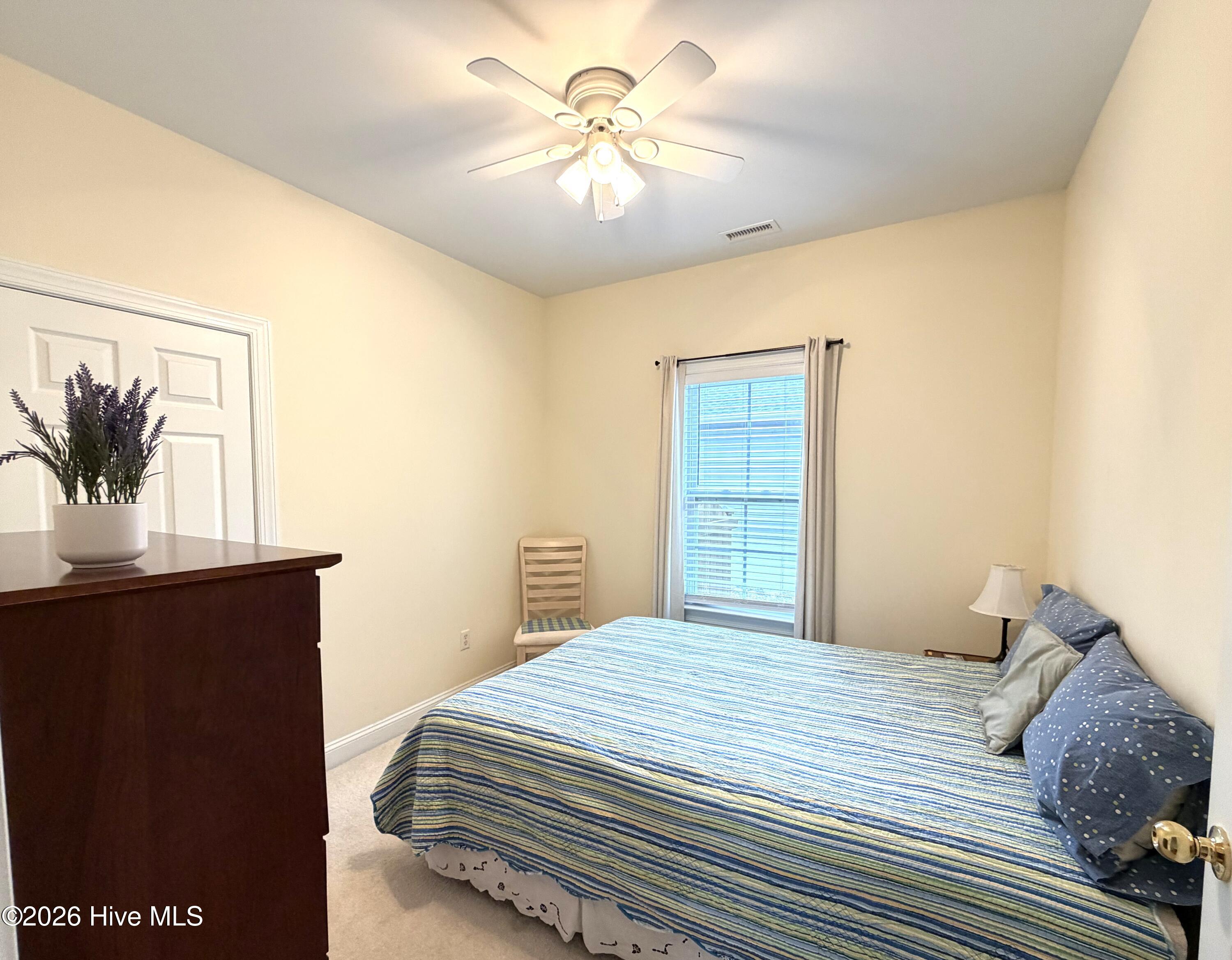 100550365 | Photo 22