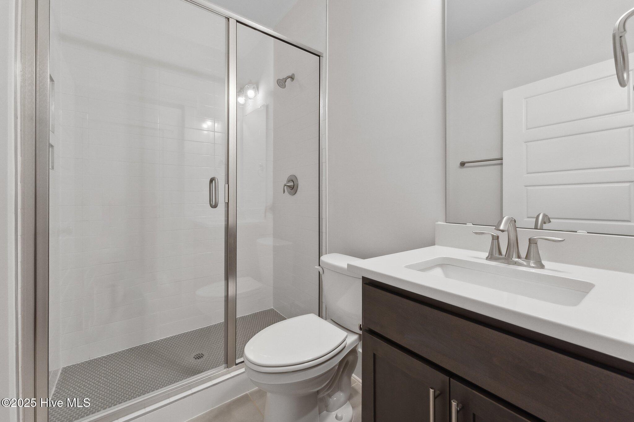 100534679 | Photo 30