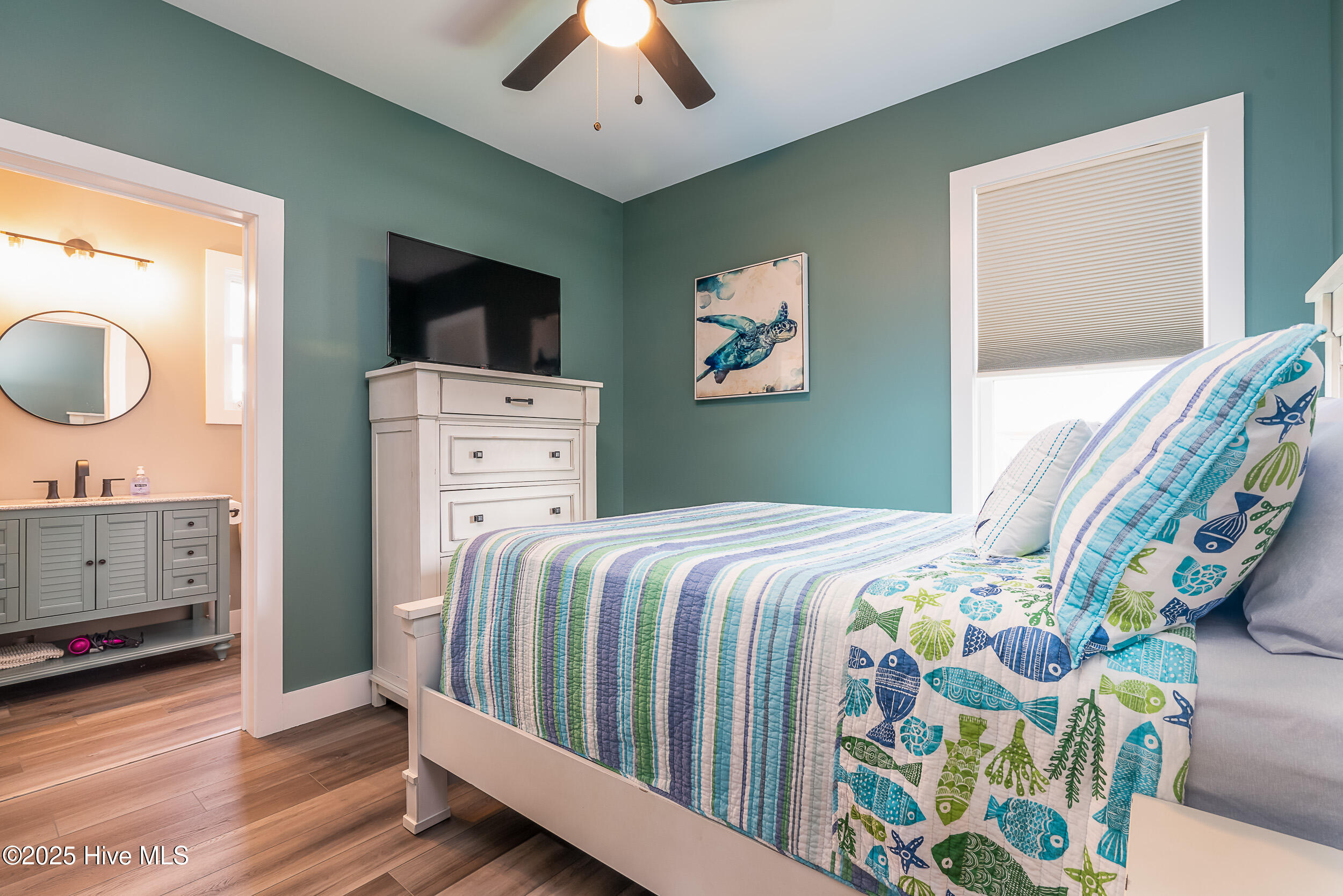 100524208 | Photo 21