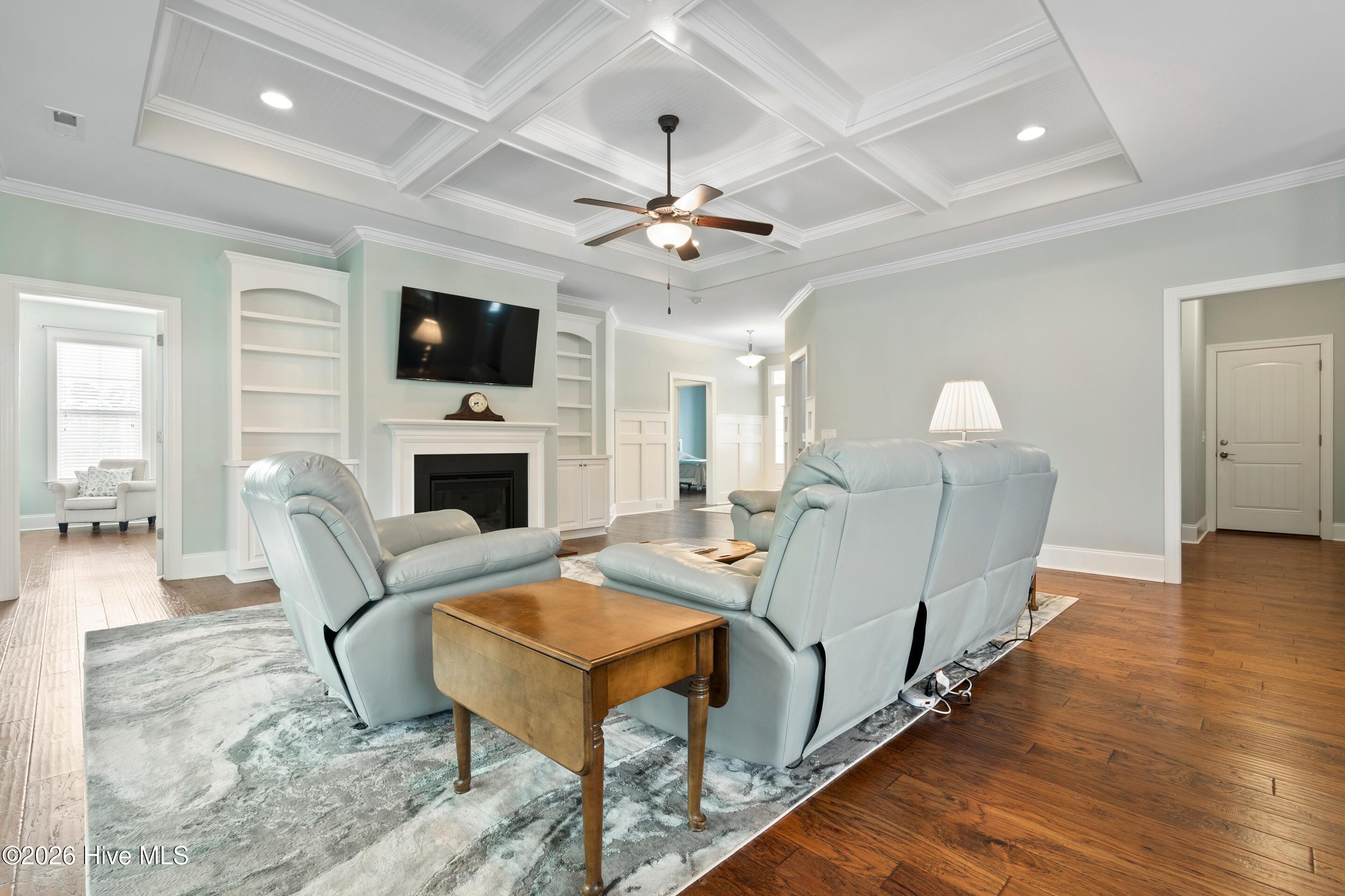 100547652 | Photo 12