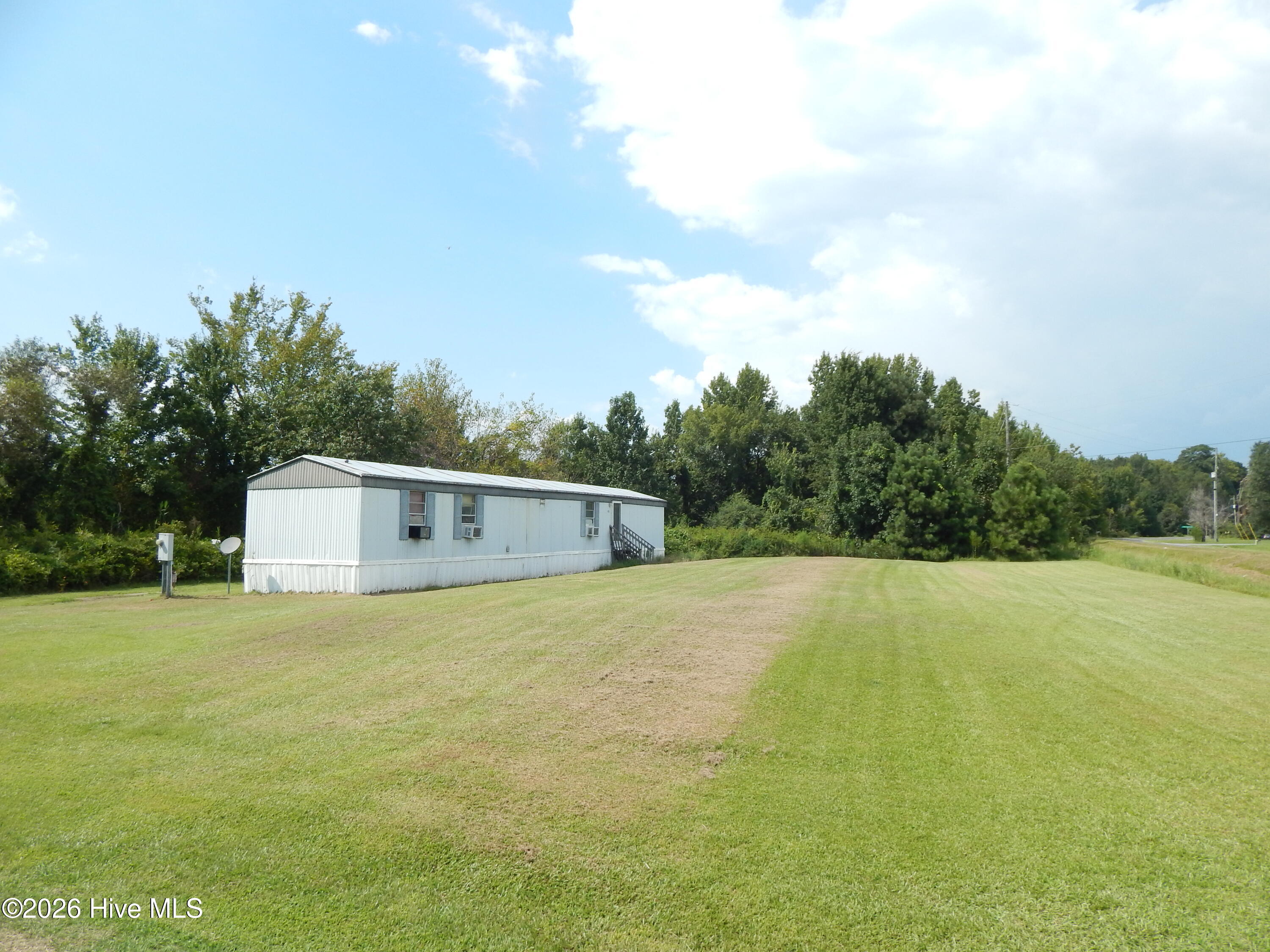 Exterior photo of 909 6 Gum Swamp Church Road, Greenville, NC 27834. MLS: 100600797