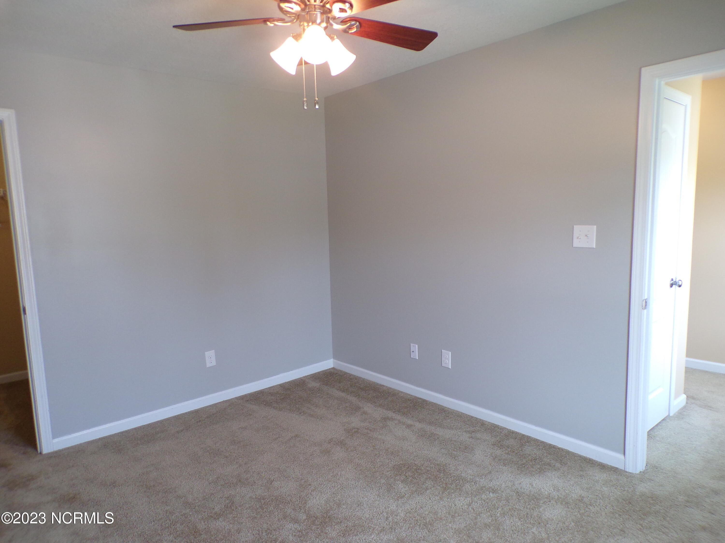 100559579 | Photo 46