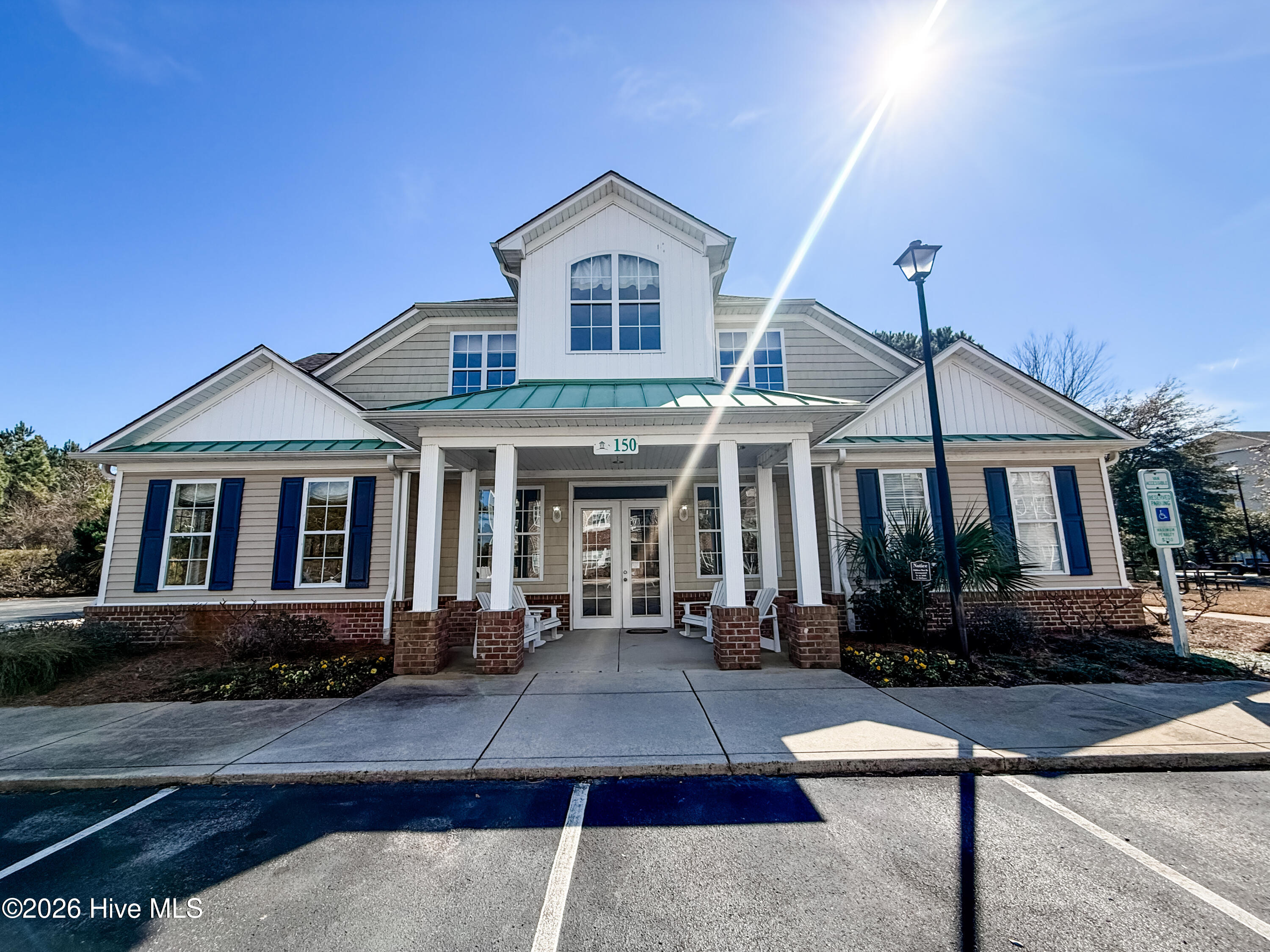 100554593 | Photo 34