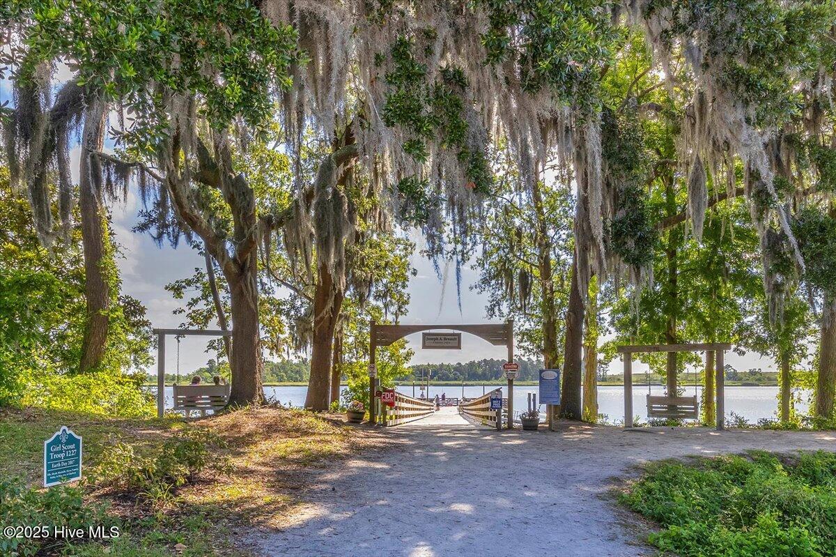 100527070 | Photo 38