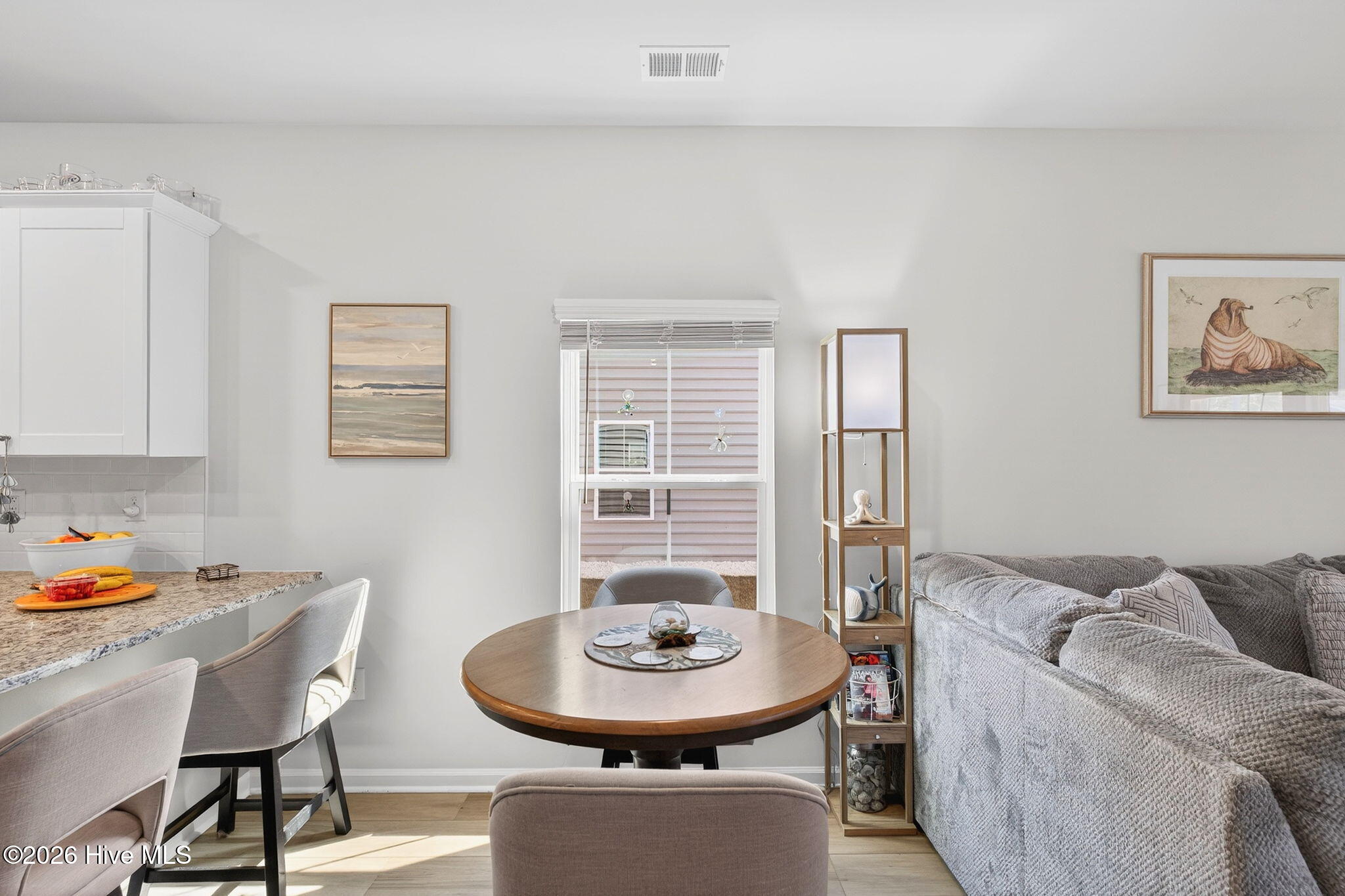 100559811 | Photo 12