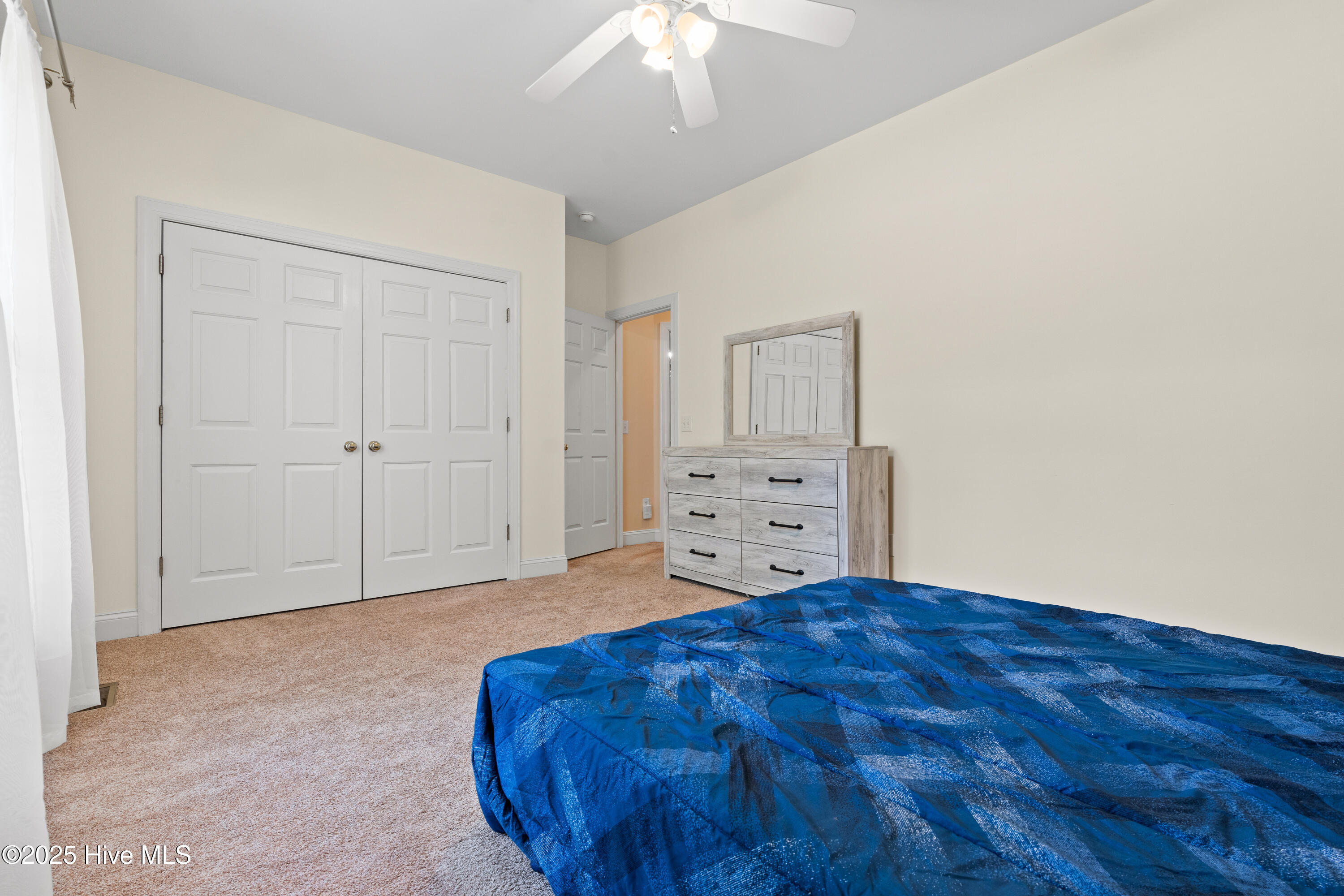 100513652 | Photo 25