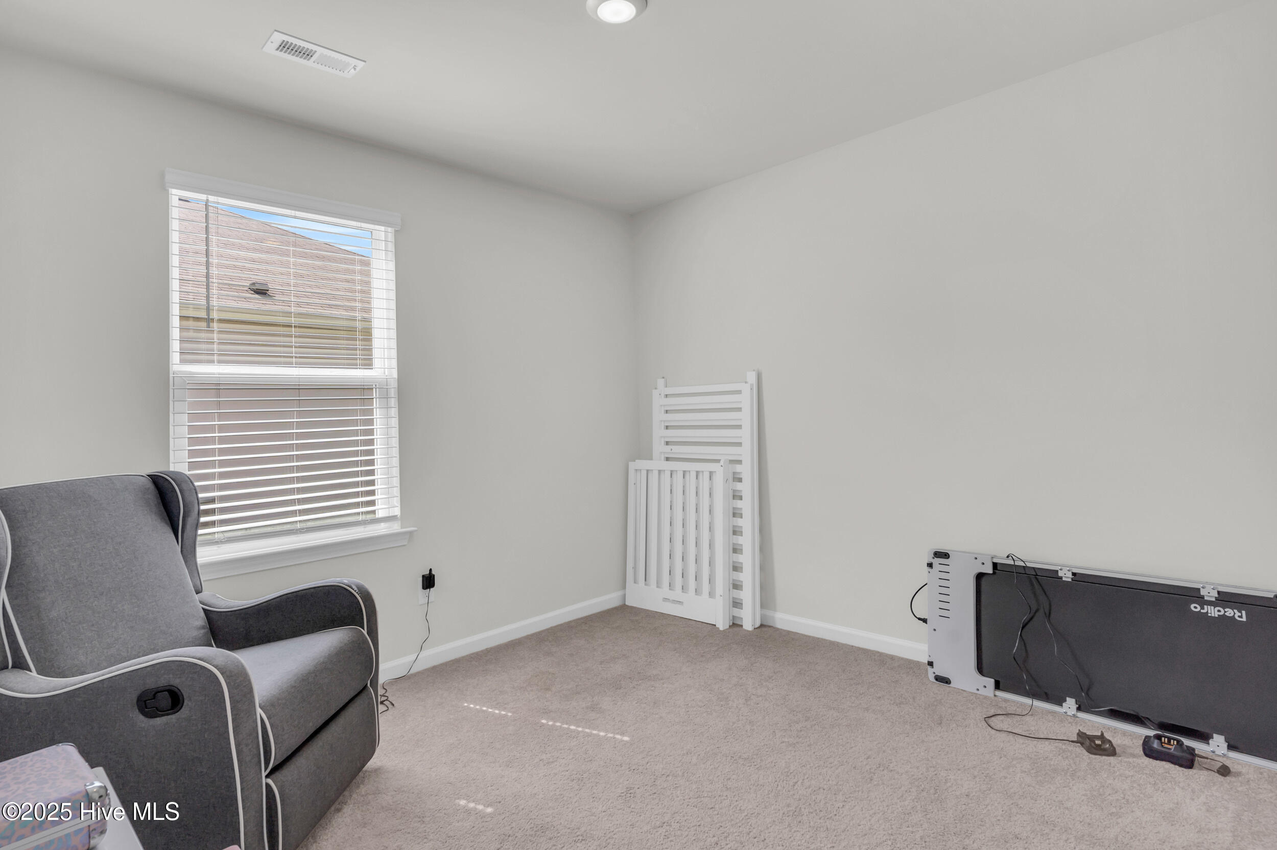 100518260 | Photo 19