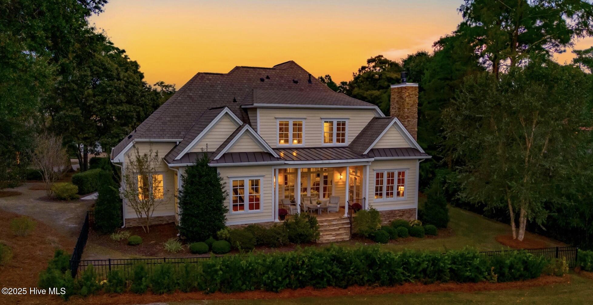 100536582 | Photo 43