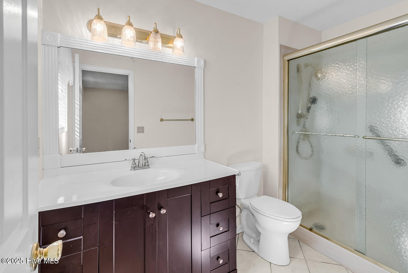 100536958 | Photo 22