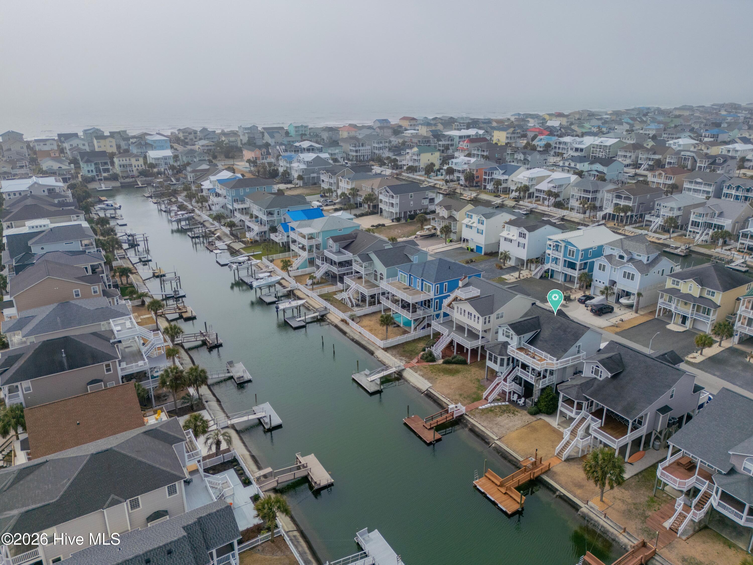 100556301 | Photo 32