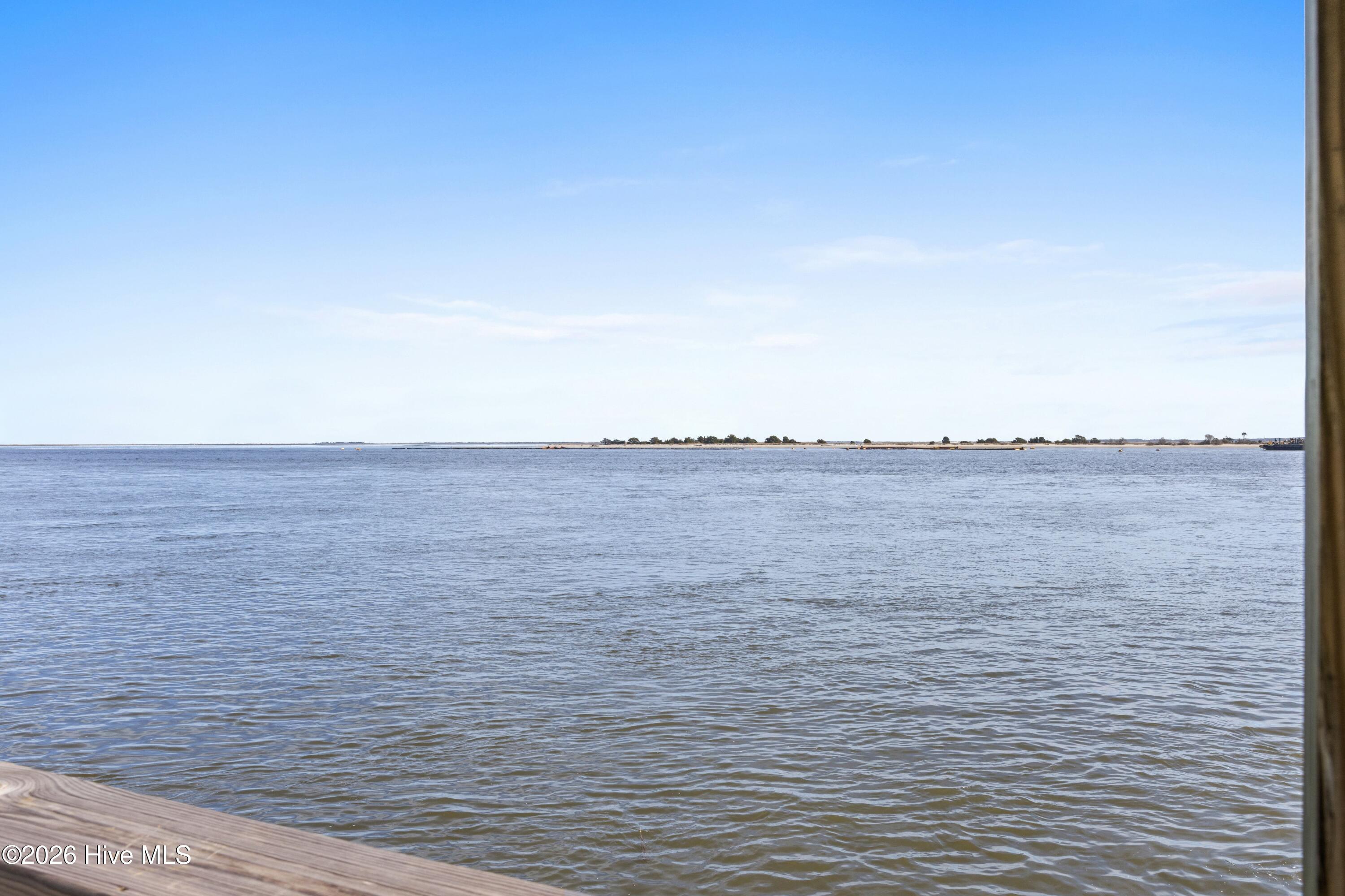 100556008 | Photo 46