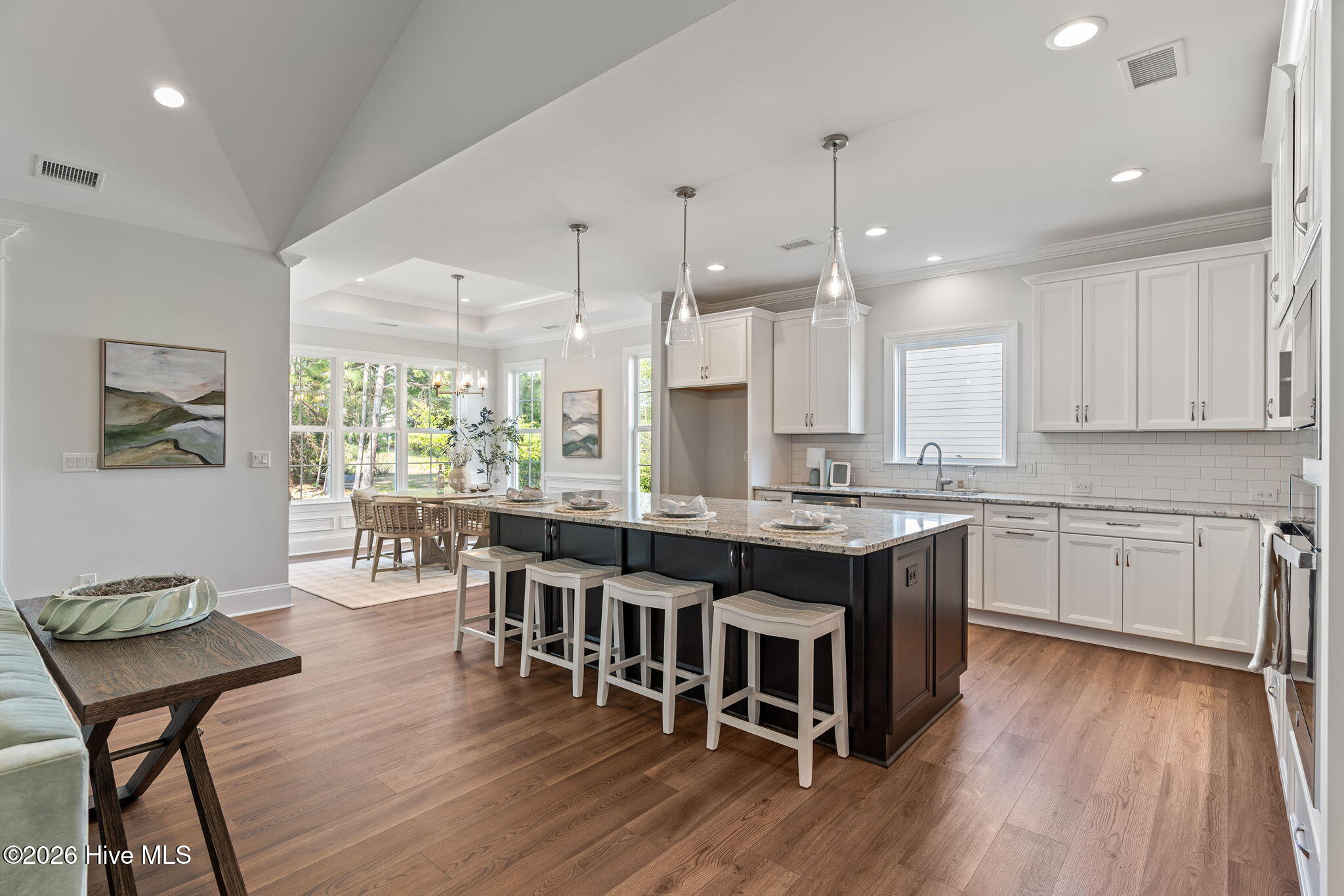 100554681 | Photo 31