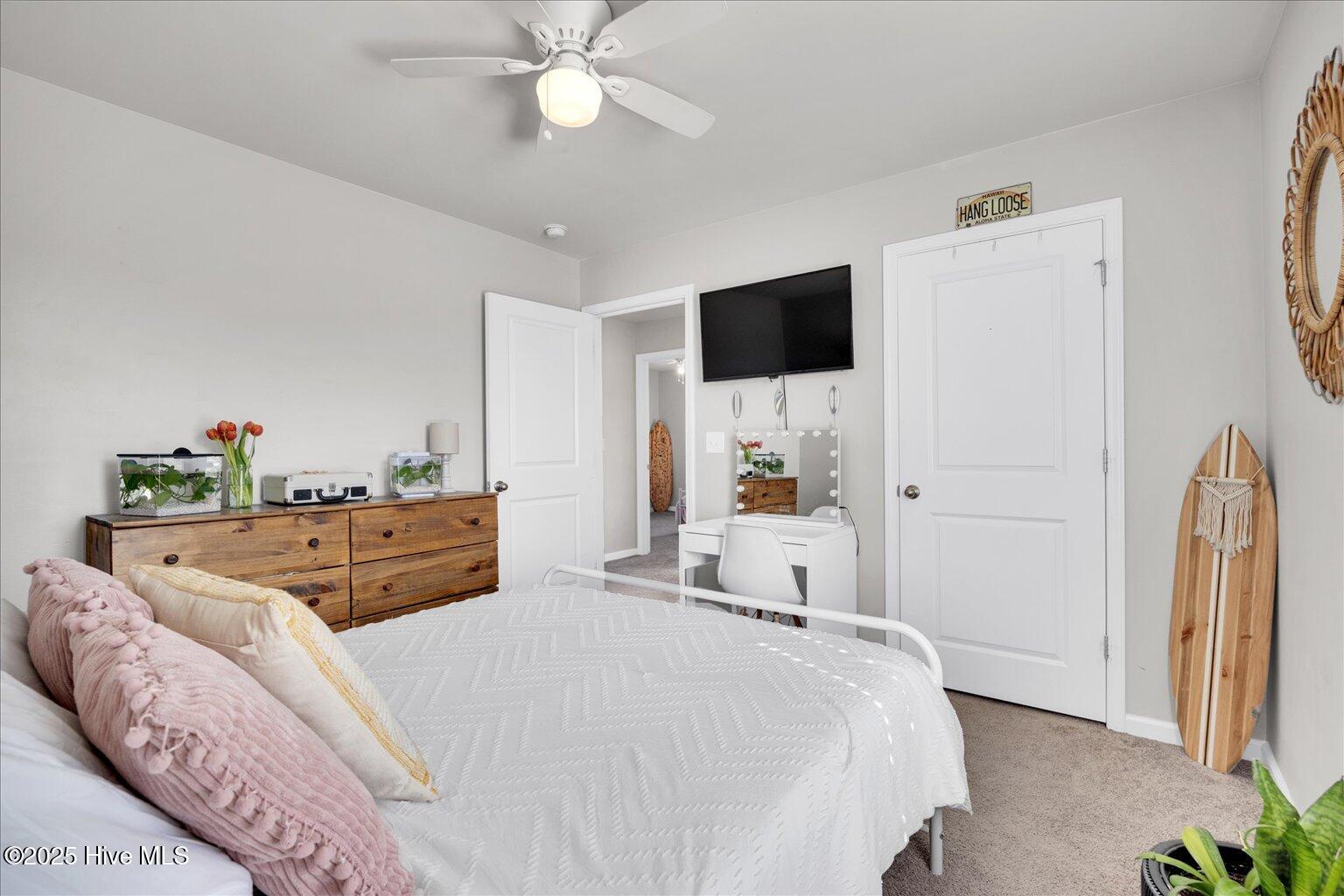 100518788 | Photo 22