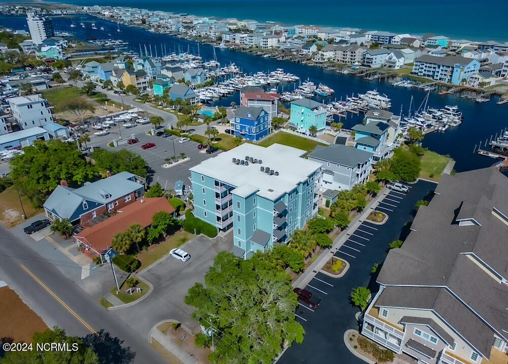 100543708 | Photo 48