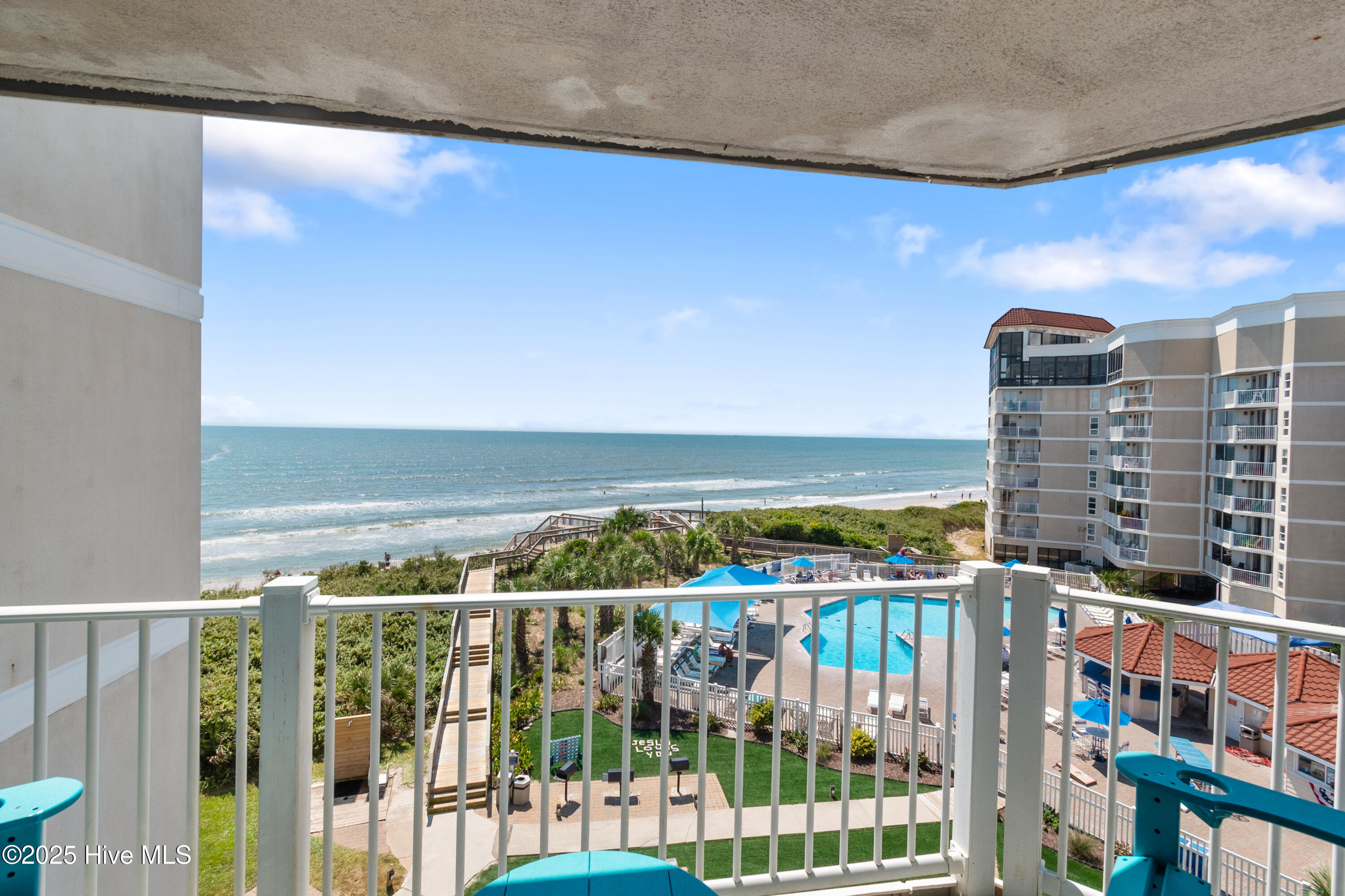 100529644 | Photo 14