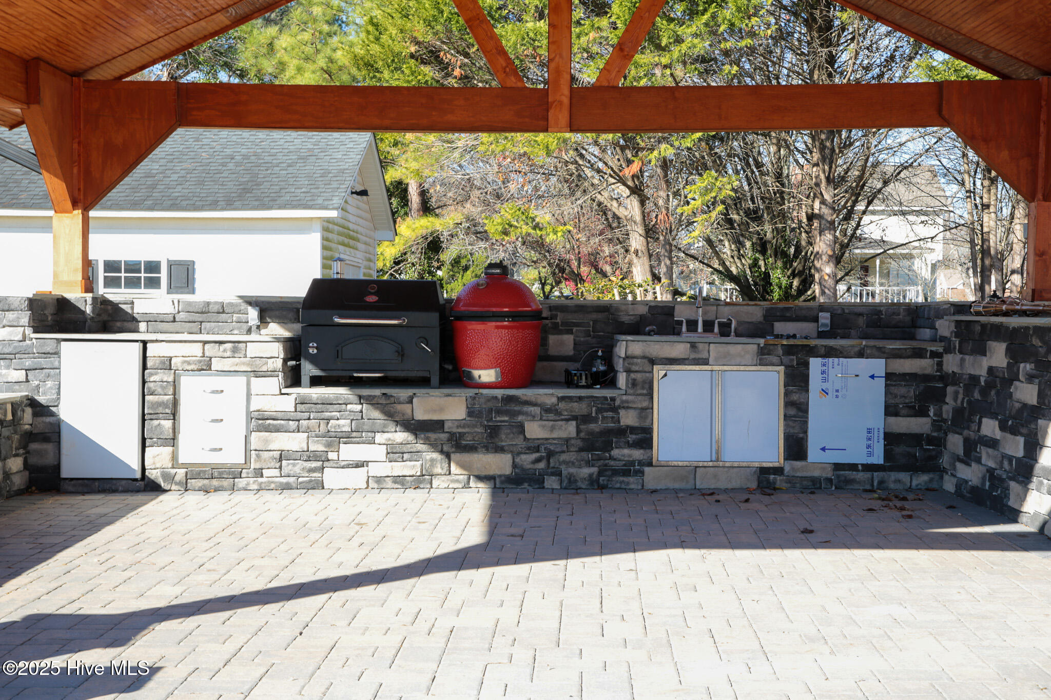 100546342 | Photo 43