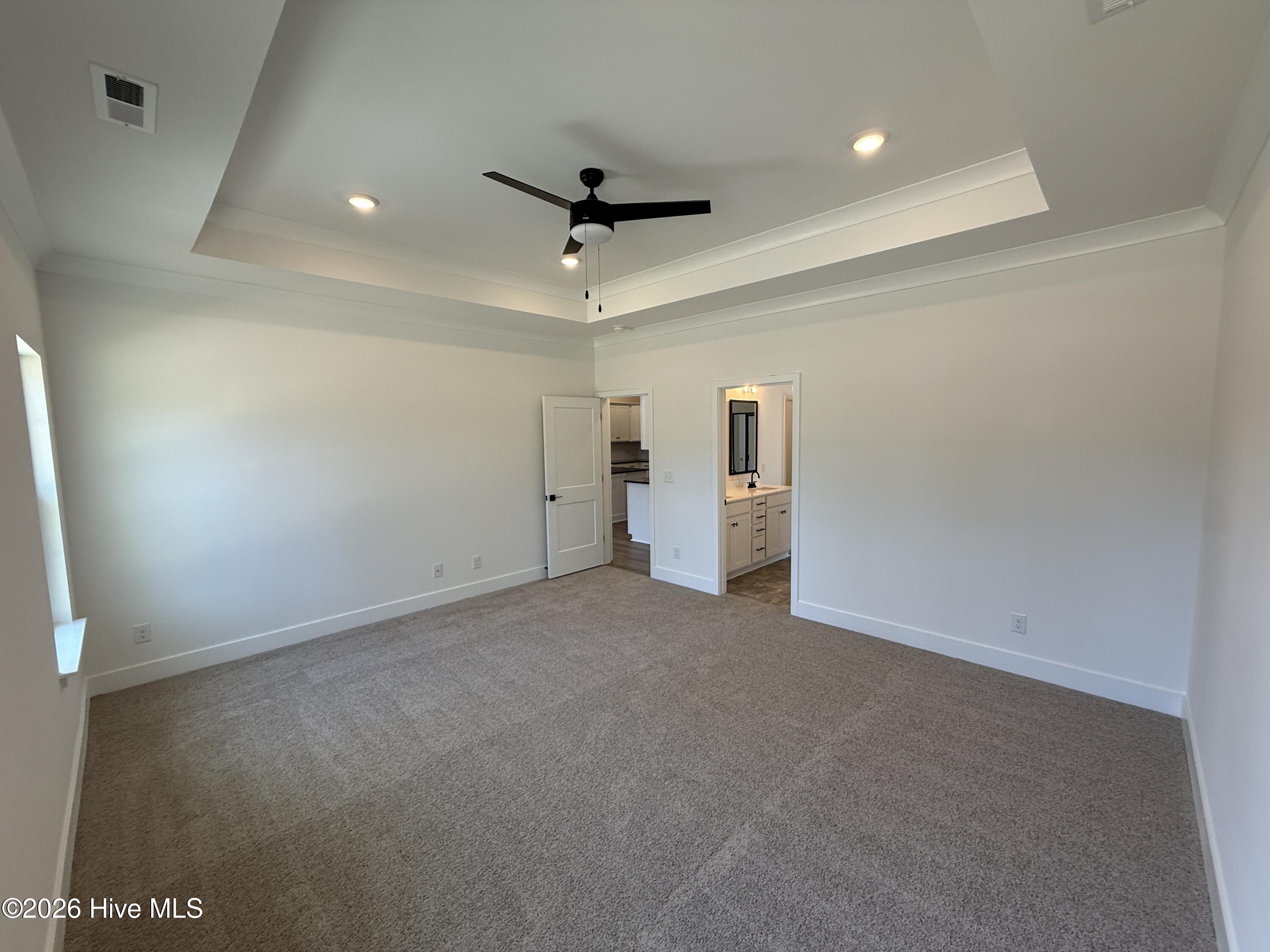 100551152 | Photo 34