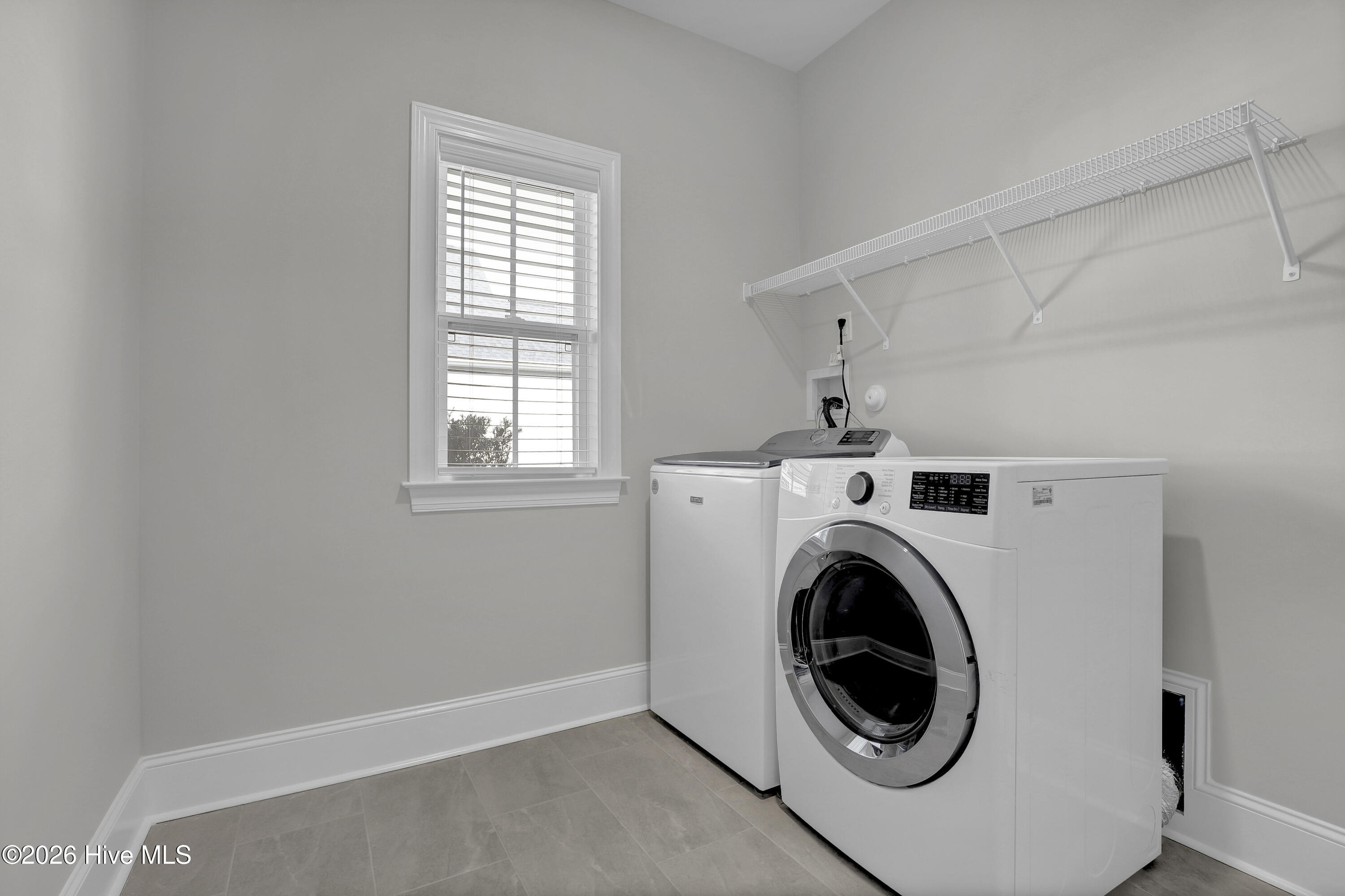 100564151 | Photo 23