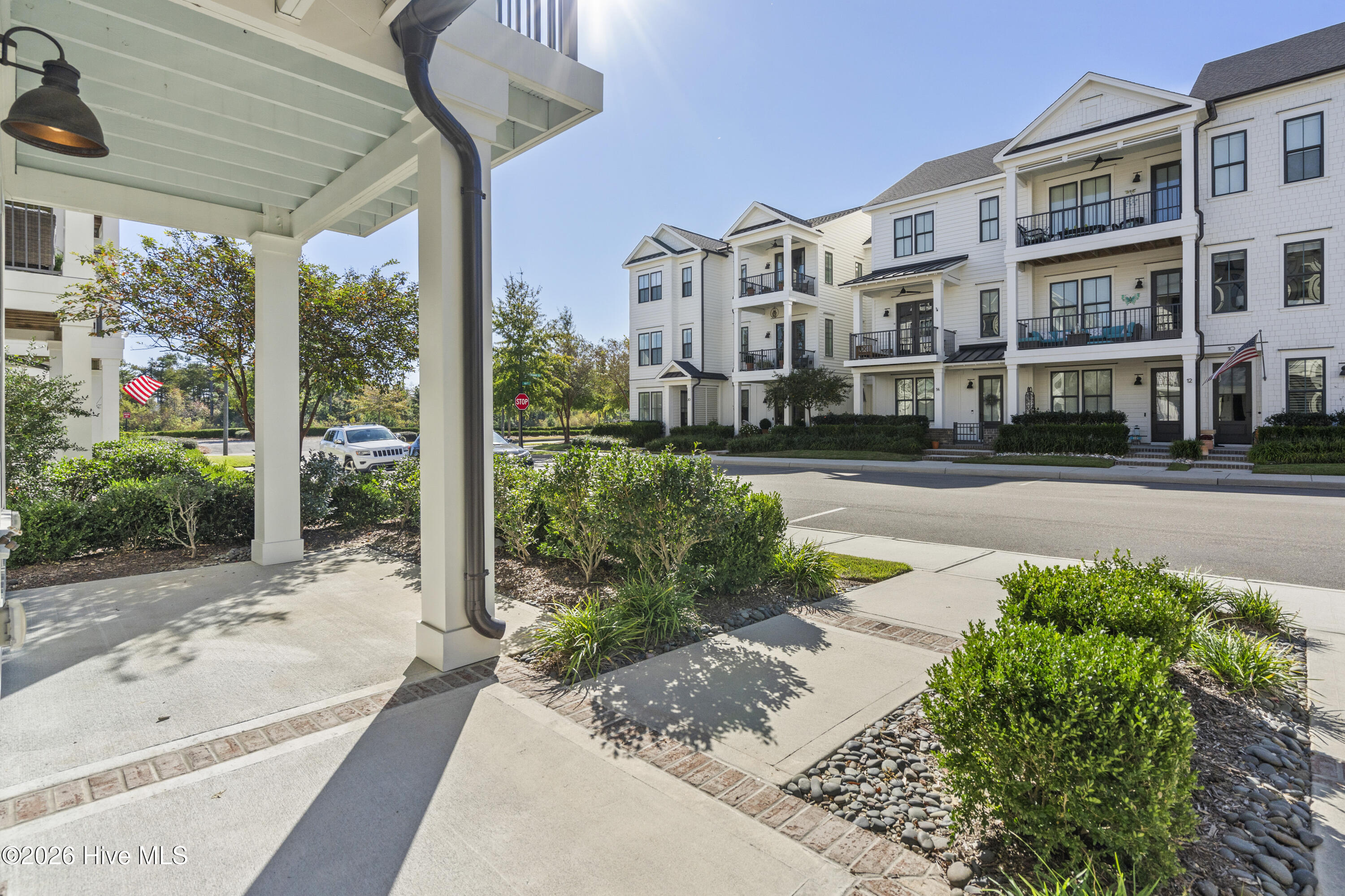 100554242 | Photo 41