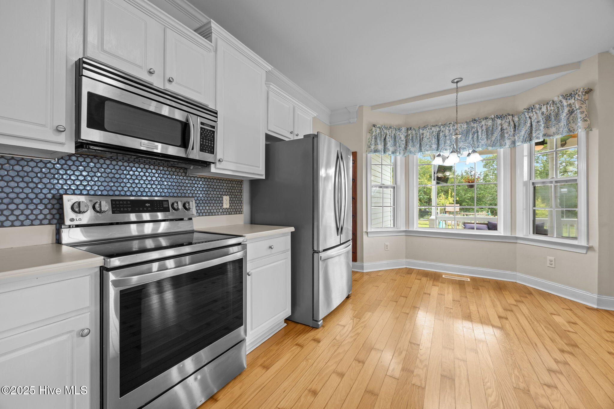 100530646 | Photo 14