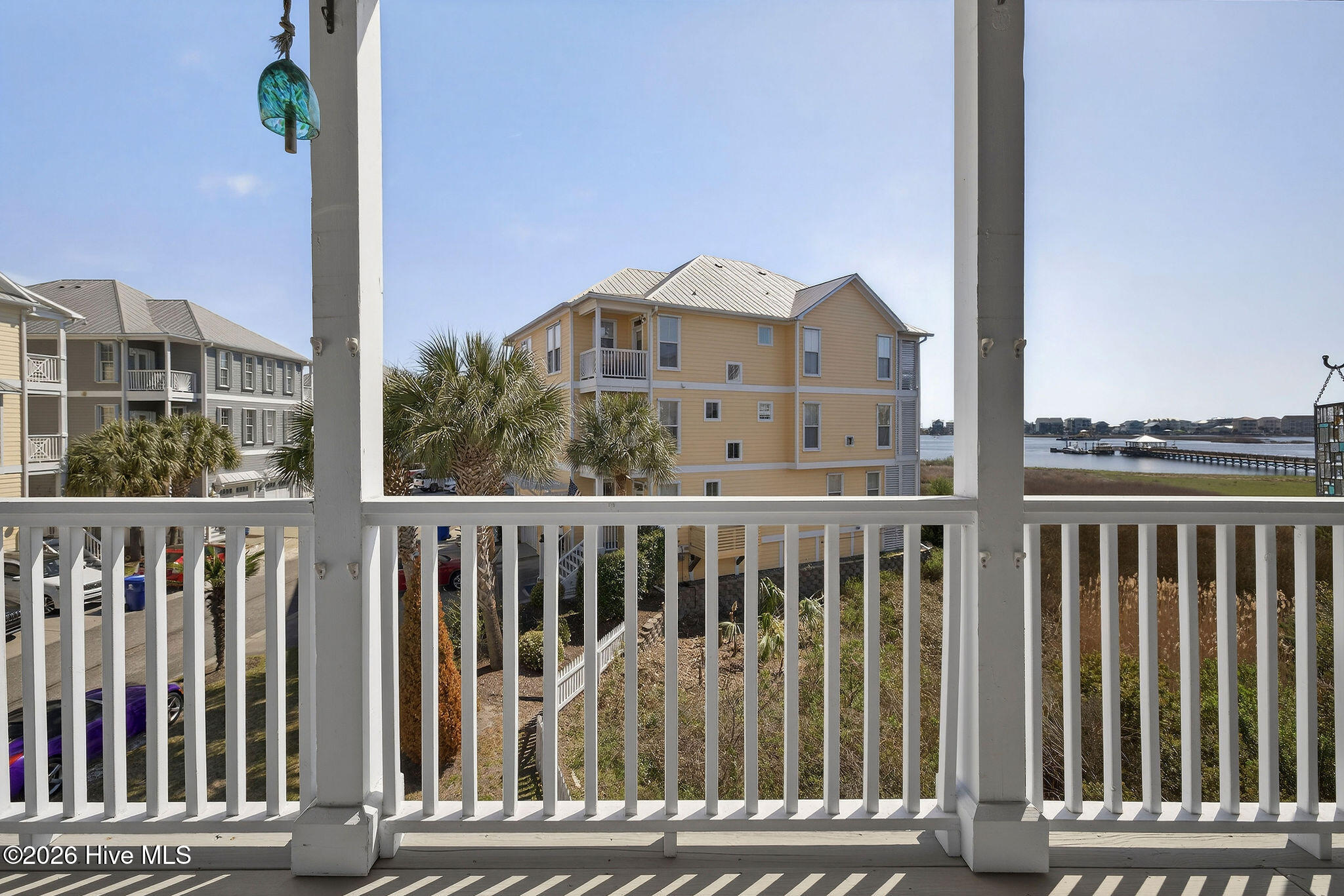 100562225 | Photo 45