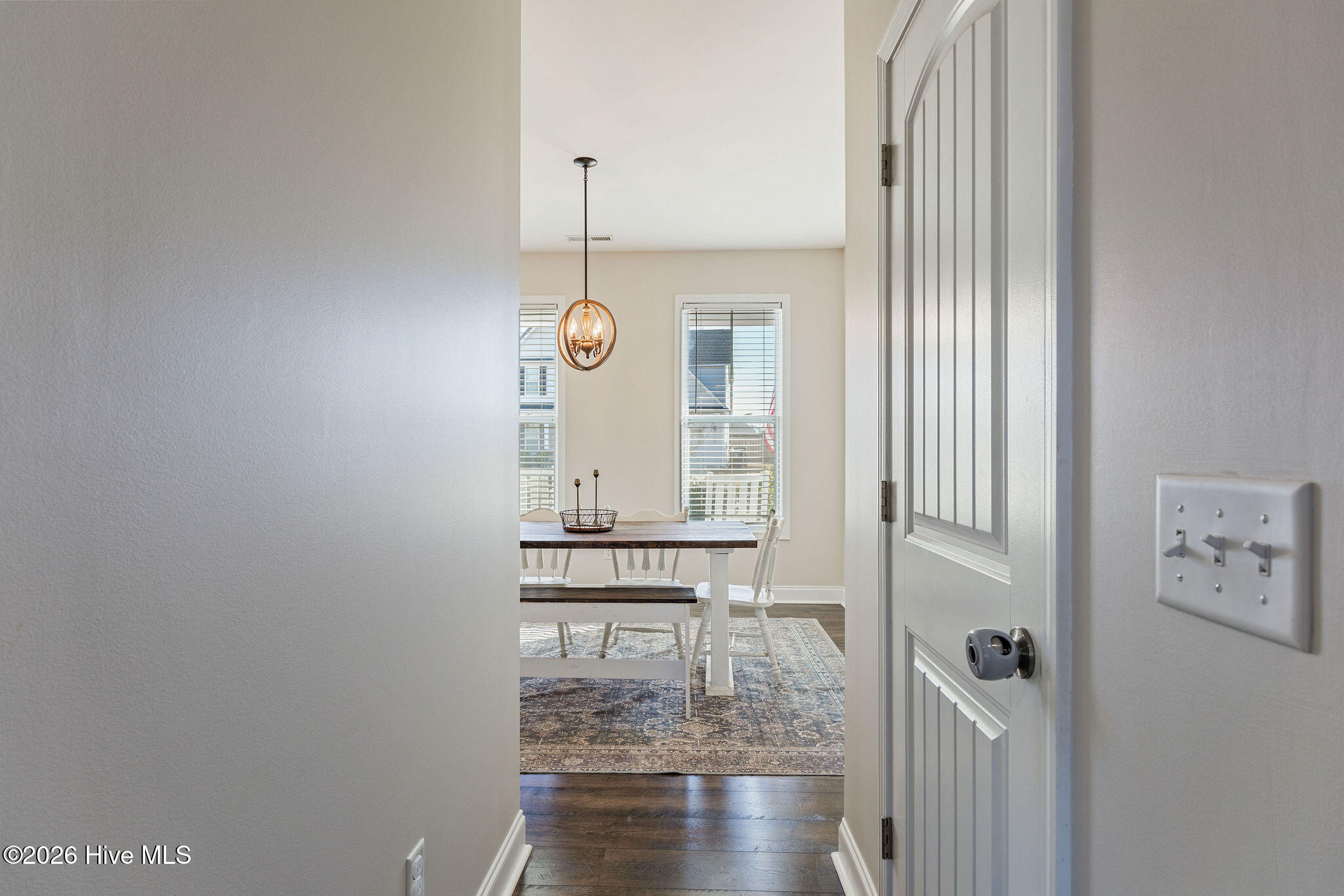 100548574 | Photo 11