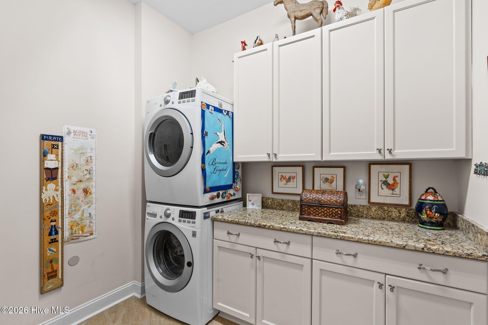 100549947 | Photo 33