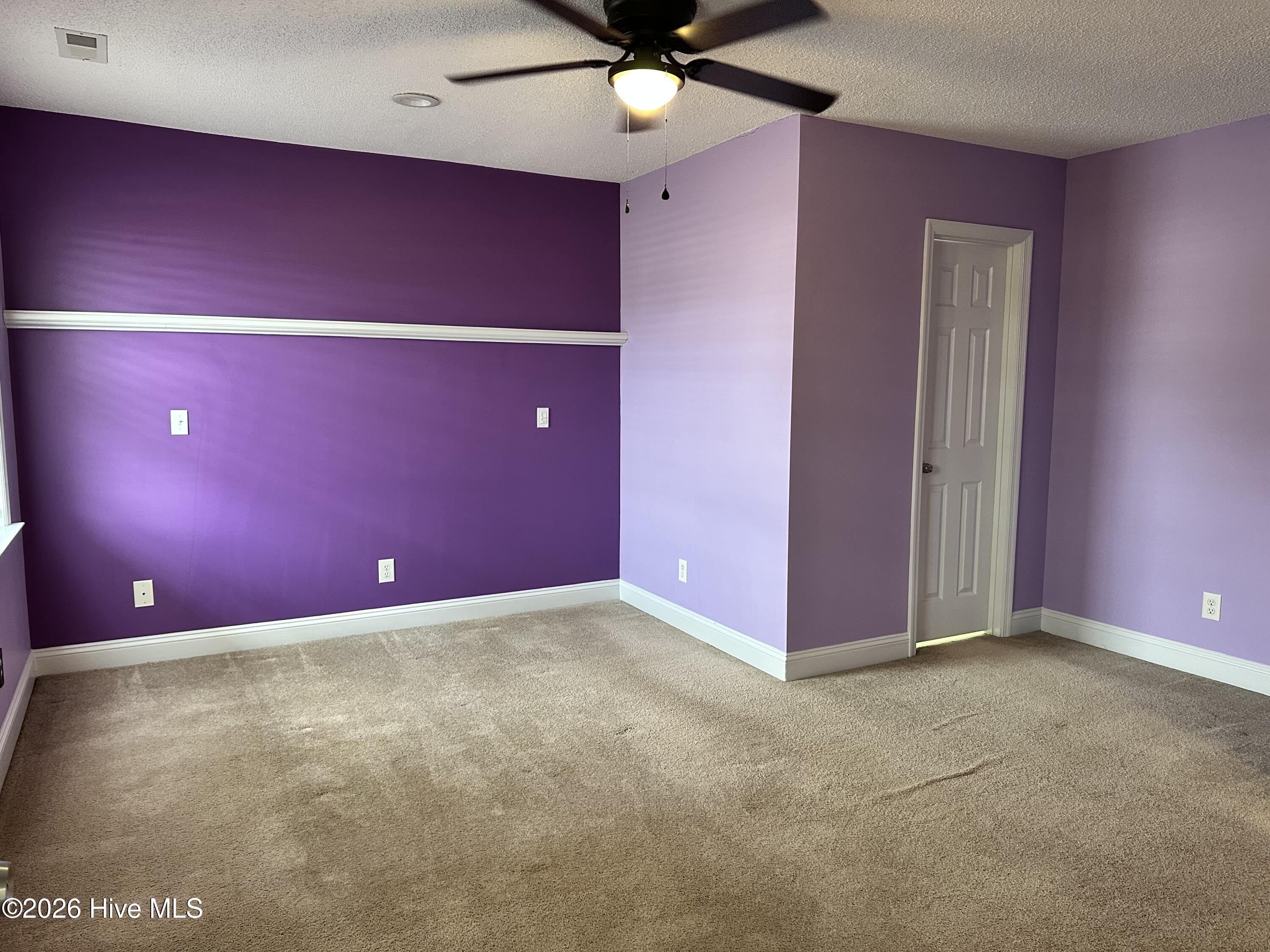 100556264 | Photo 16