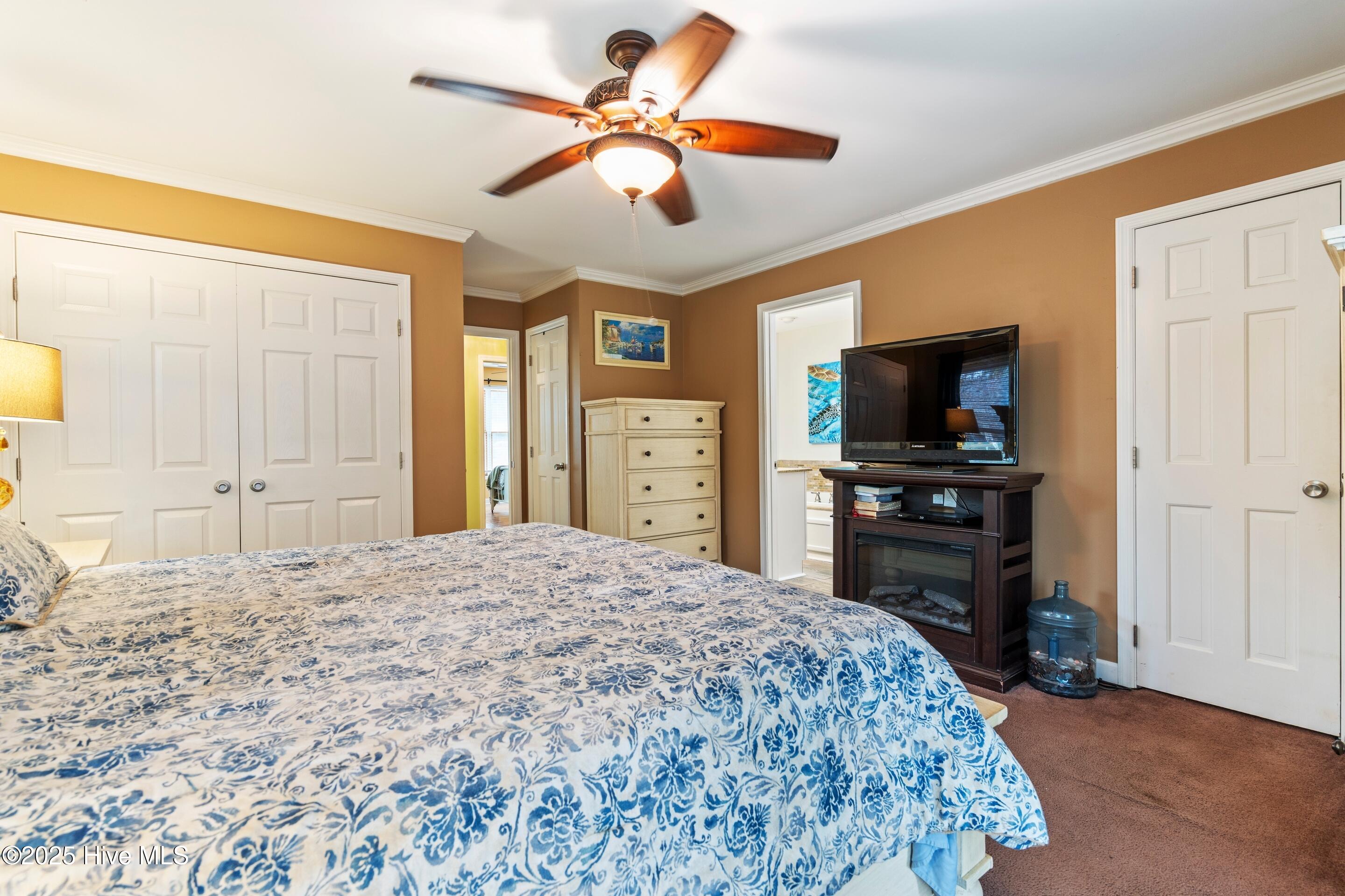 100543561 | Photo 38