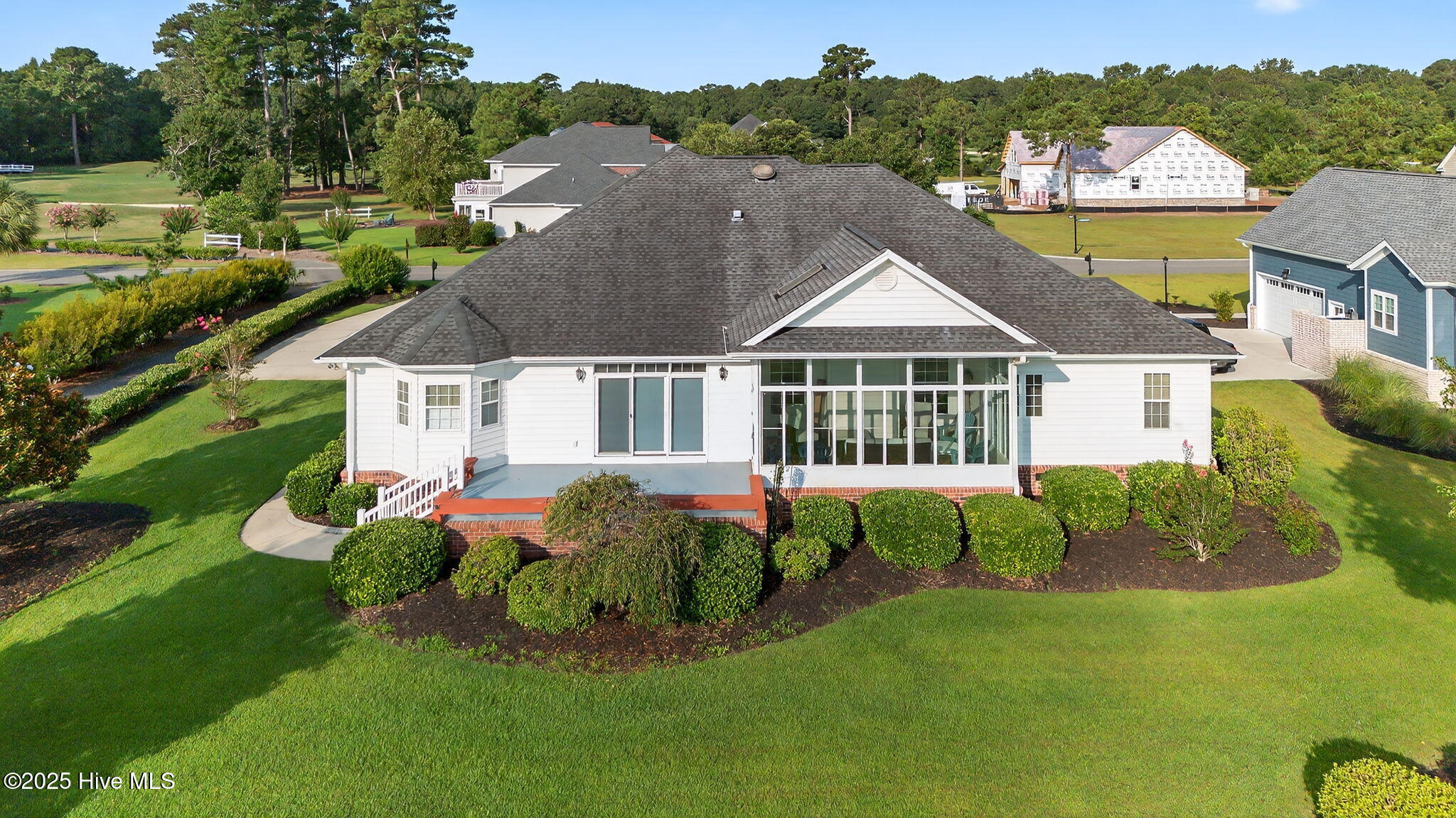 100522503 | Photo 34