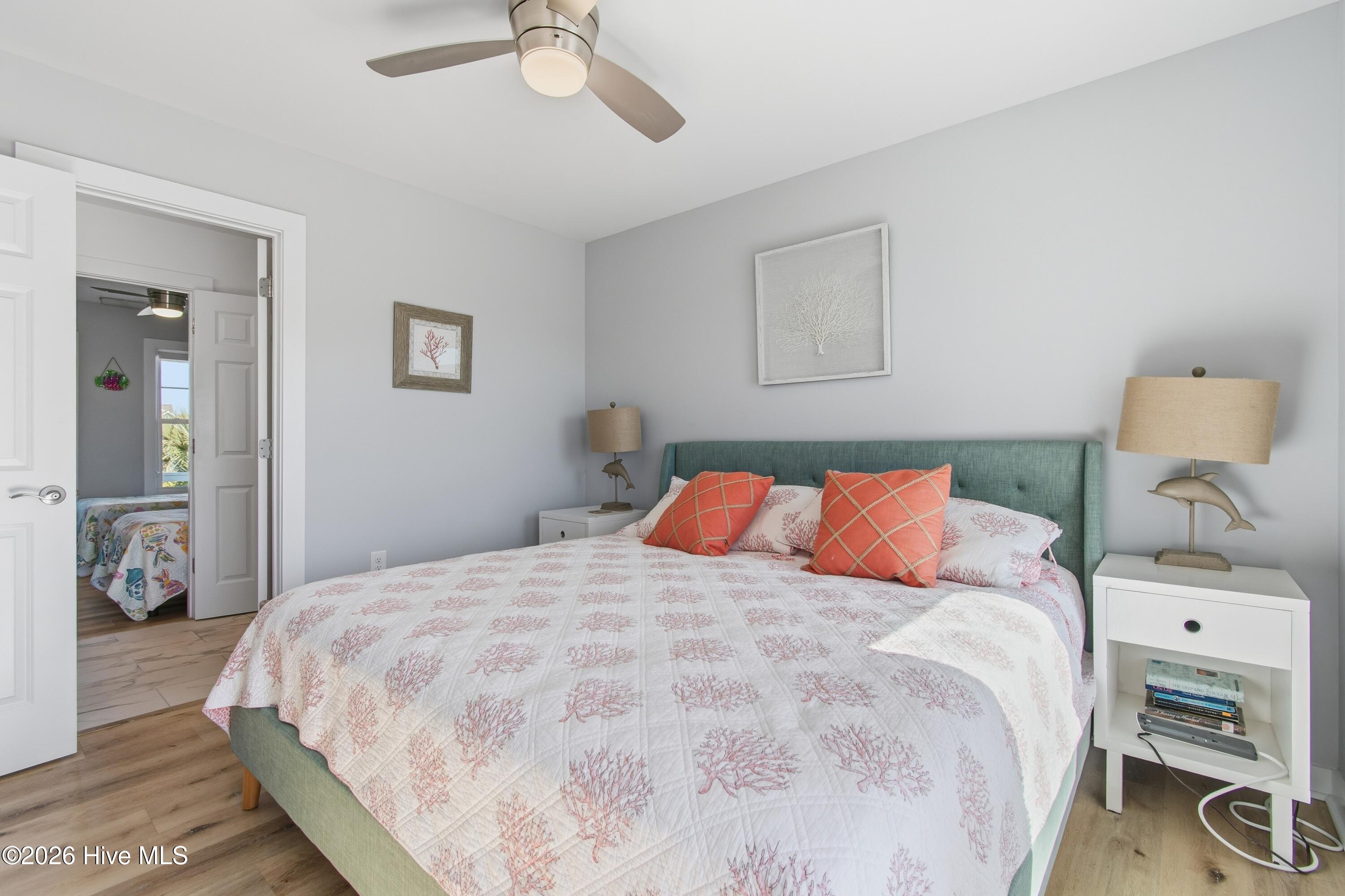 100547553 | Photo 27