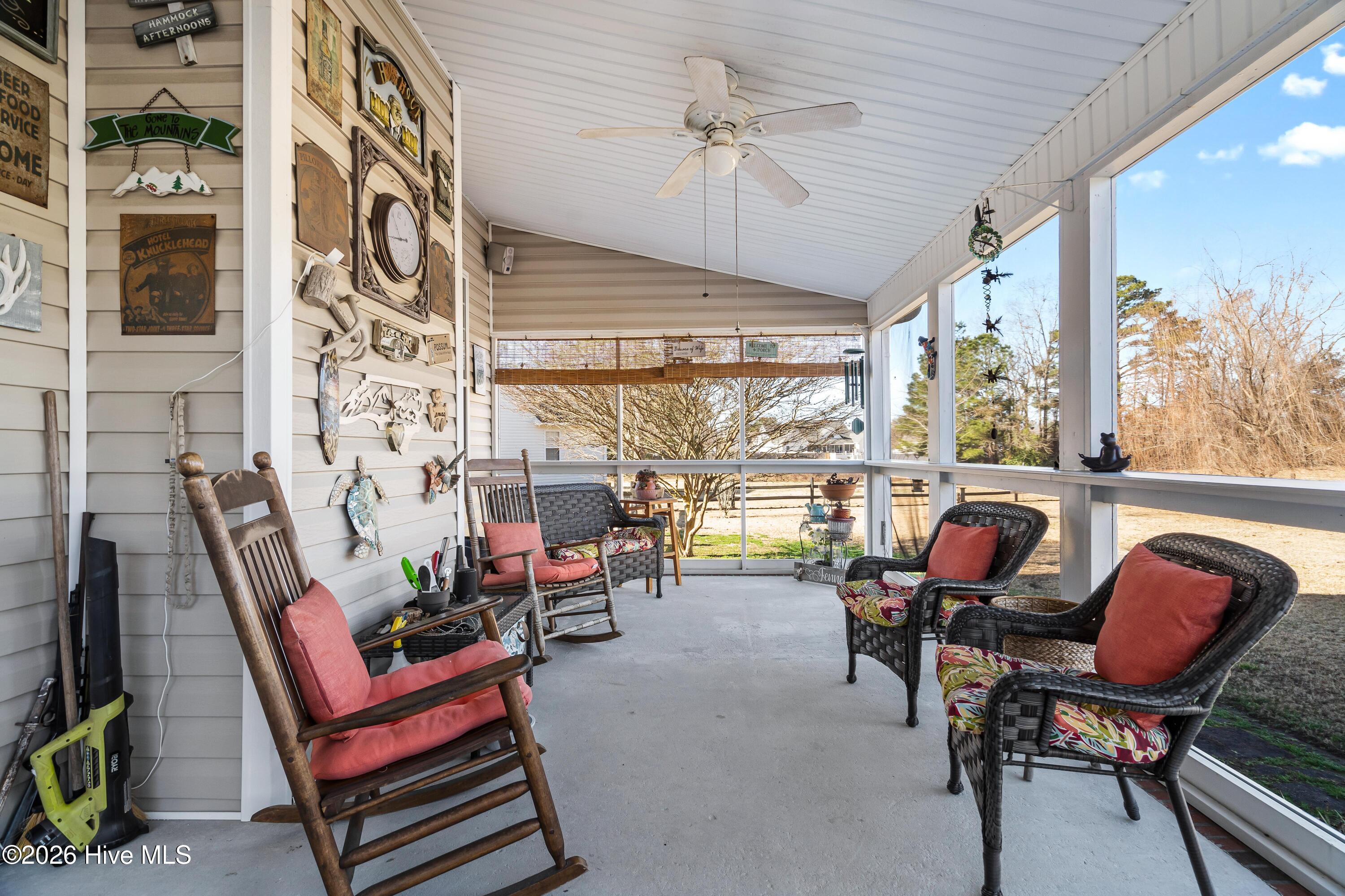 100550055 | Photo 45