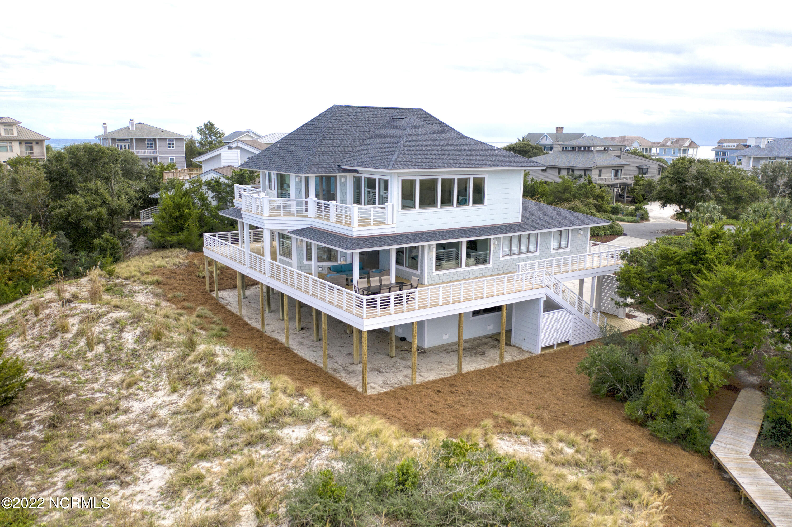 100560154 | Photo 21