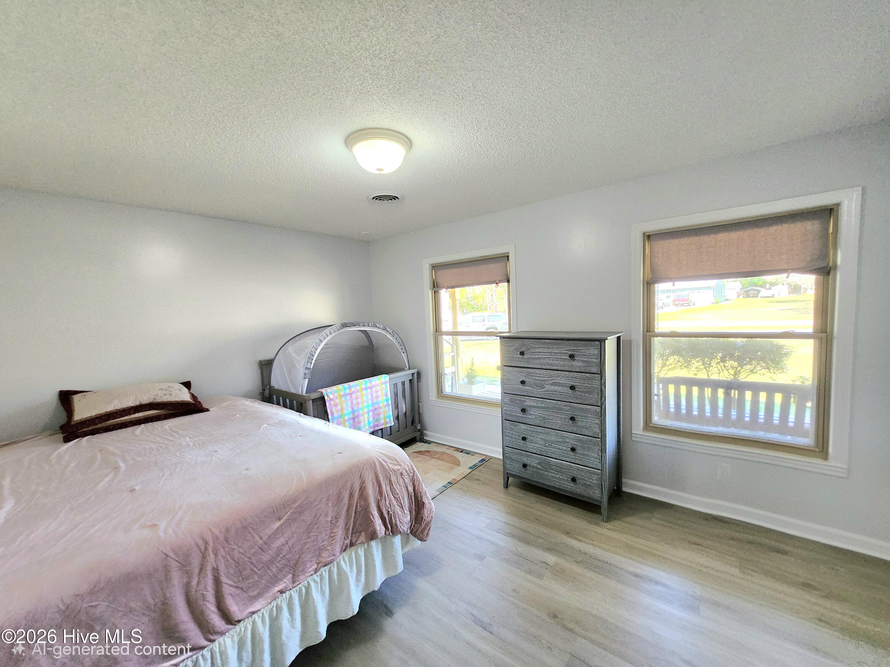 100563427 | Photo 27