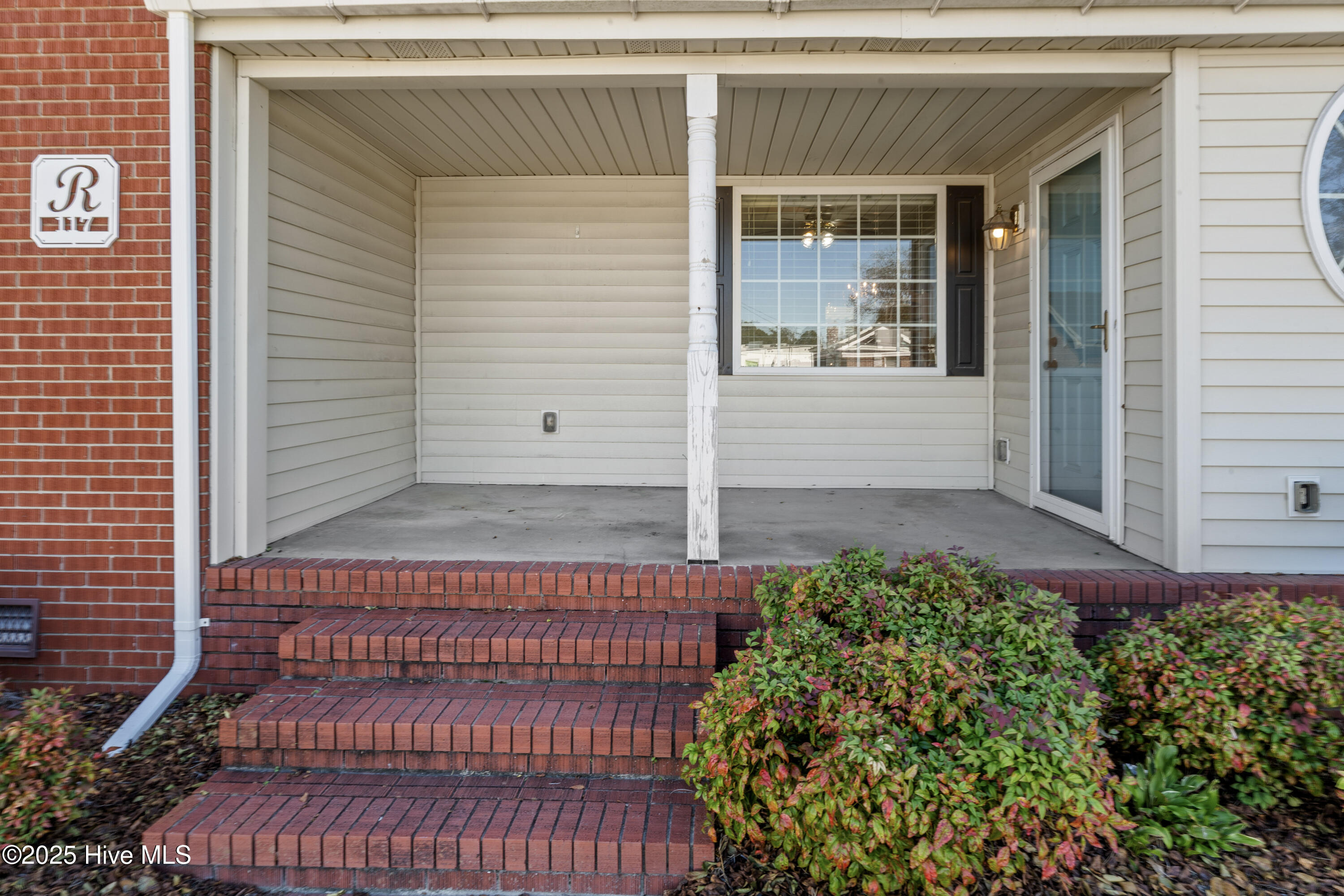 Homes for sale in Beulaville, NC | 117 S Thomas St, Beulaville, NC 28518 | MLS# 100534245